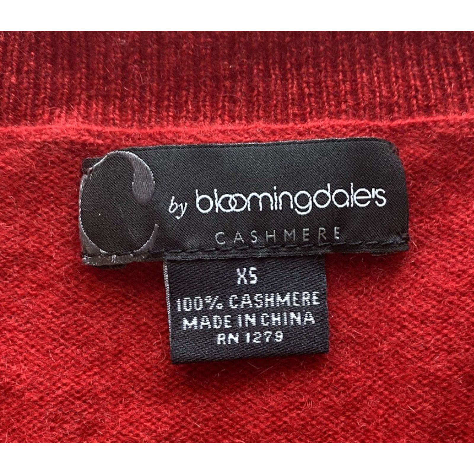 Bloomingdale's VINTAGE C by Bloomingdale's XS Women's 100% Cashmere Red Seven Button Cardigan Size XS / US 0-2 / IT 36-38 - 3 Thumbnail