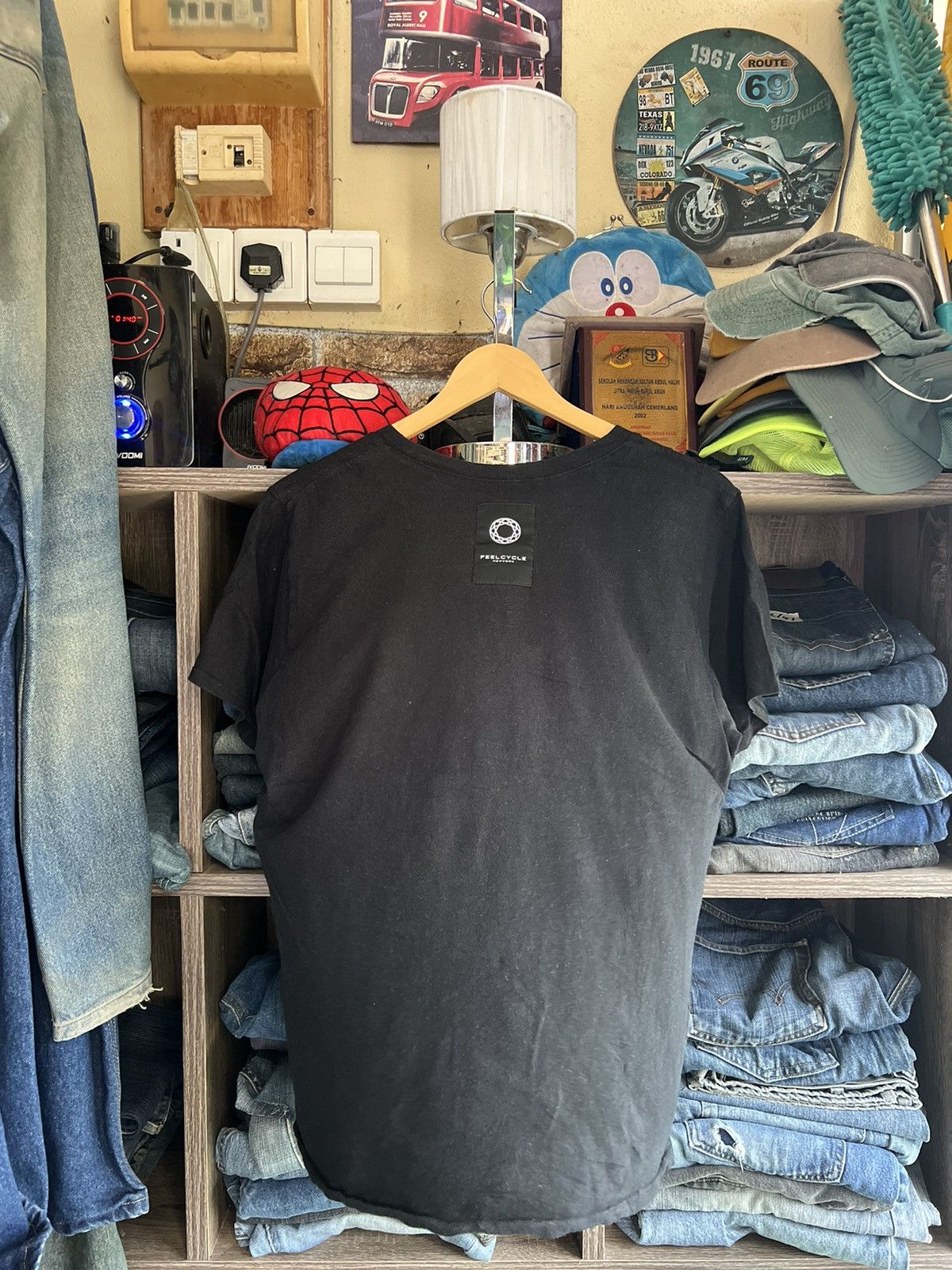 Japanese Brand 🔥Made in Japan Feelcycle Newyork V Neck Tee Size US M / EU 48-50 / 2 - 2 Thumbnail