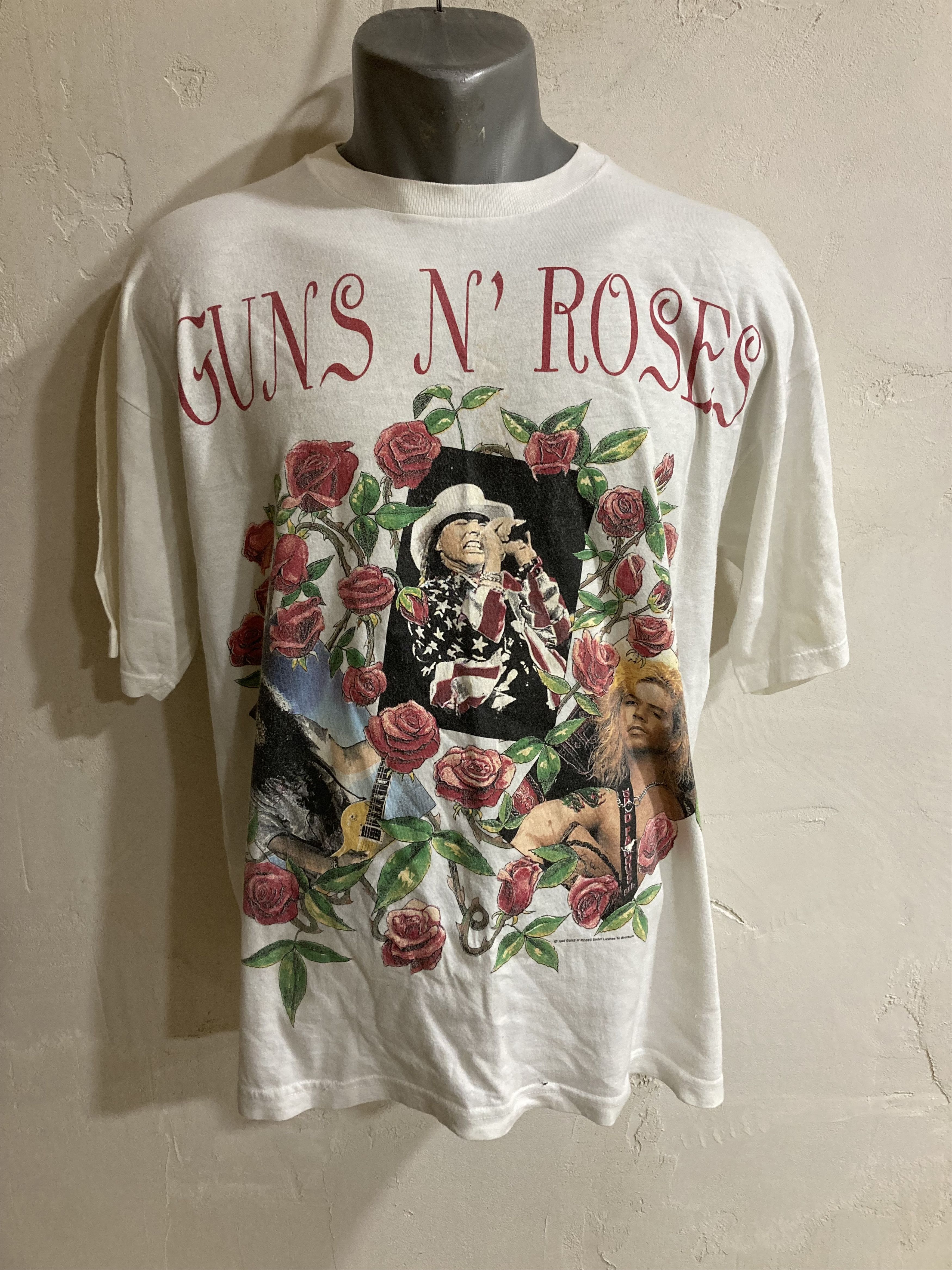 Guns N' Roses Guns N Roses 1993 World Tour Skin n Bones T Shirt Size US XL / EU 56 / 4 - 1 Thumbnail