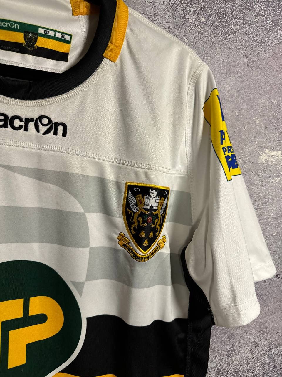 Macron Vintage Northampton Saints Macron Rugby Team Jersey XL Size US XL / EU 56 / 4 - 8 Thumbnail