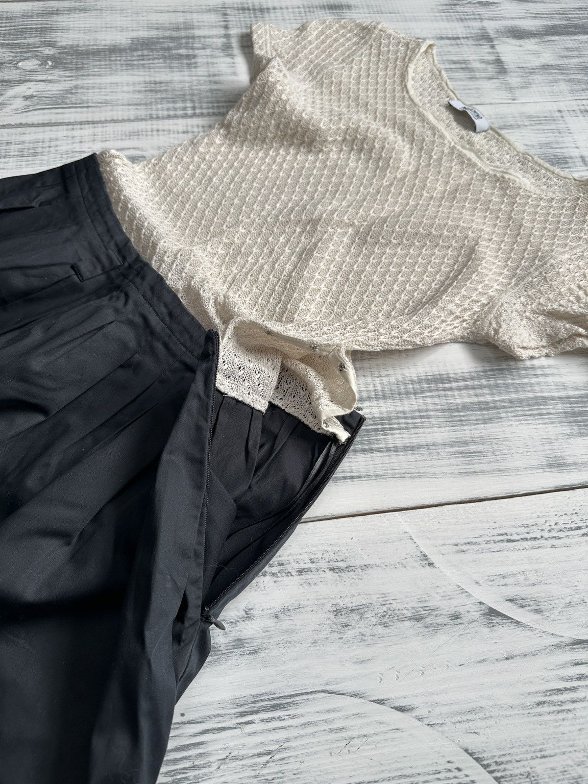 Moschino MOSCHINO Cream Black Lace Short Sleeve Pleated Dress Size M / US 6-8 / IT 42-44 - 12 Thumbnail