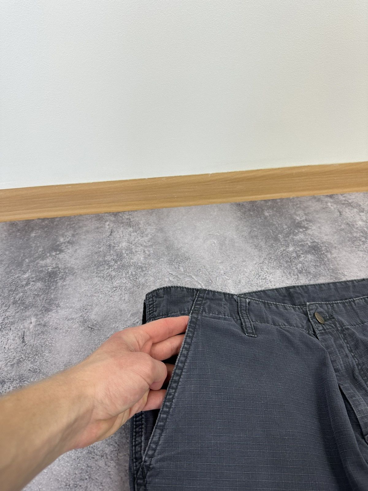 Carhartt Vintage Carhartt USA Baggy Utility Y2K Regular Cargo Pants Size US 34 / EU 50 - 15 Thumbnail