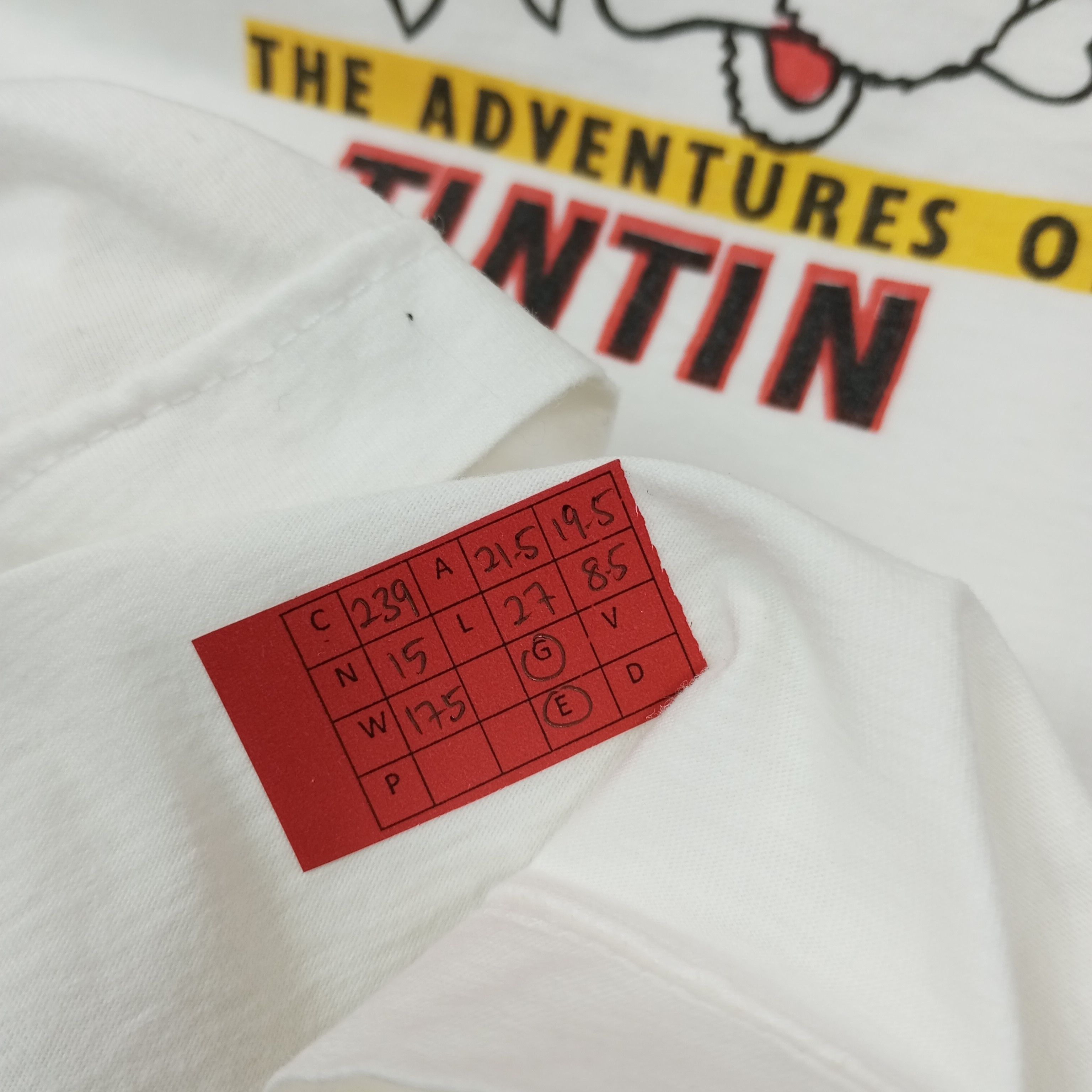 Vintage The Adventures Of Tintin Cartoon Tshirt c239n15 Size US L / EU 52-54 / 3 - 10 Thumbnail