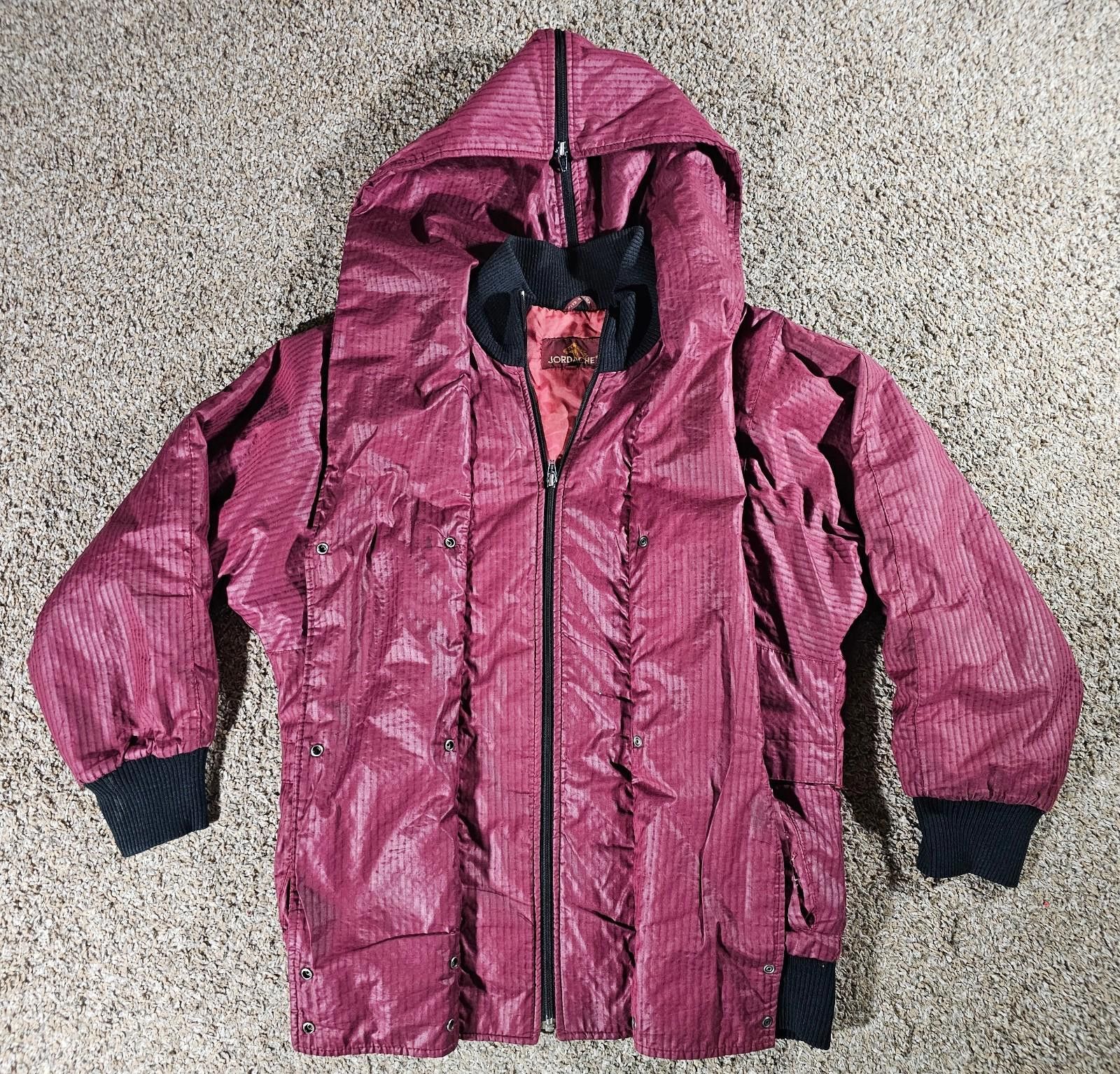 Jordache Jordache Hooded Coat Wine Red M Fullzip Size M / US 6-8 / IT 42-44 - 1 Thumbnail