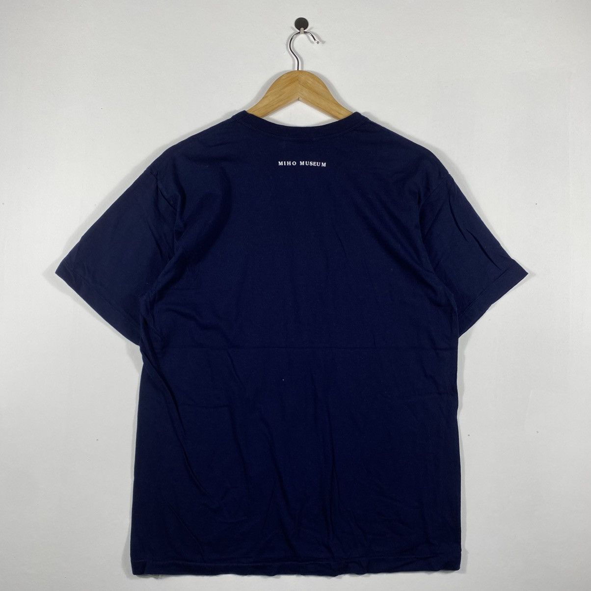 Vintage Vintage MIHO MUSEUM Fresco Fragment With Cupid Art Tee Shirt Size US L / EU 52-54 / 3 - 5 Thumbnail
