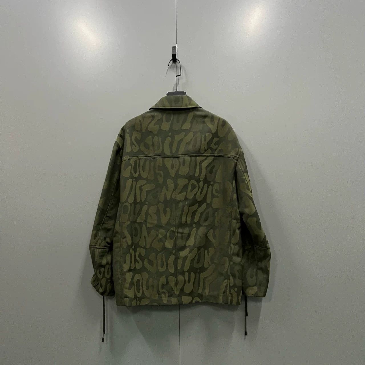 Louis Vuitton Louis Vuitton Monogram Letter Cuffed Jacket Size US S / EU 44-46 / 1 - 2 Thumbnail