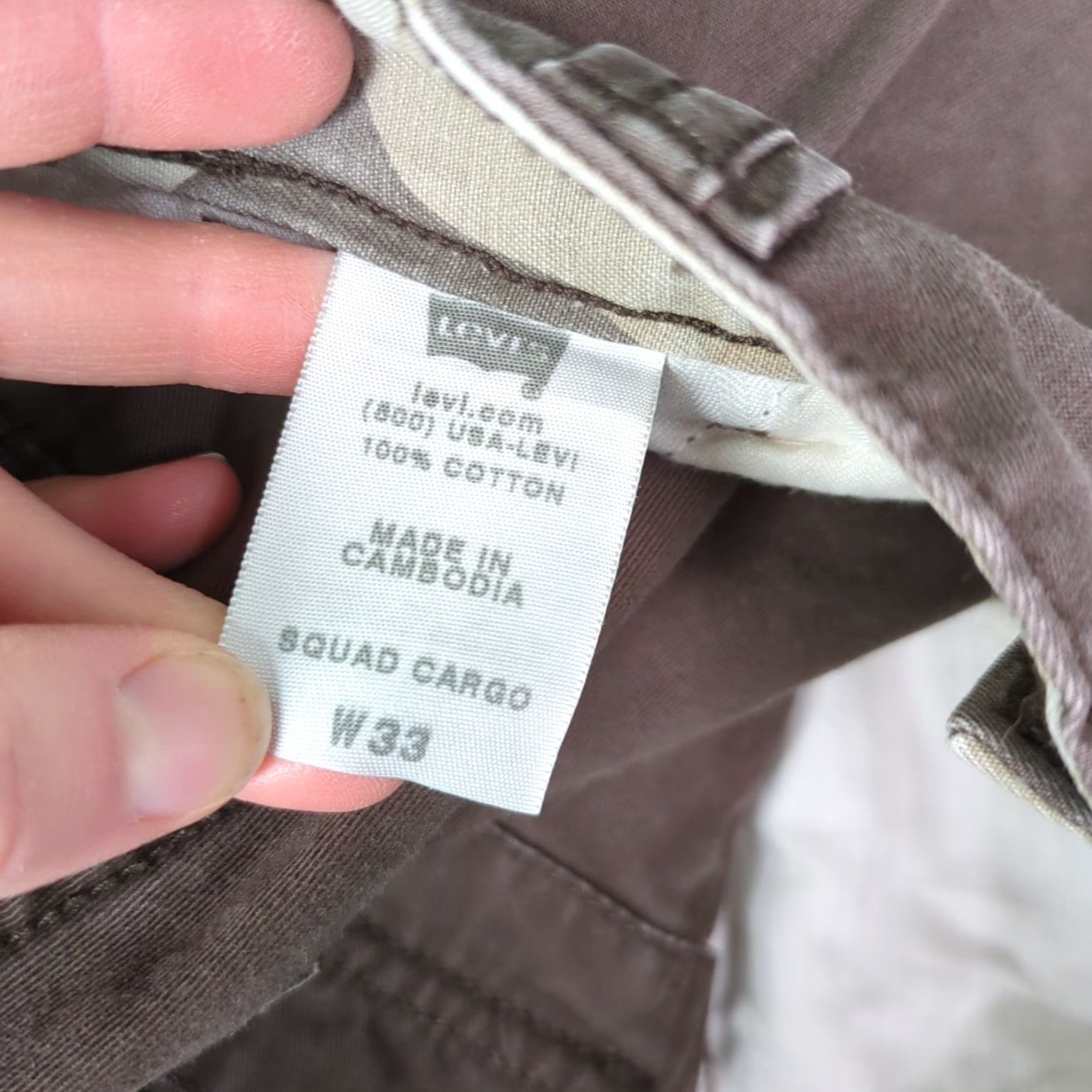 Levi's VINTAGE Levi's Shorts Cargo 33 8 Pocket Cotton Brown Mens Classic 90s Casual Cargo Pocket Brown Mens Size US 33 - 4 Thumbnail