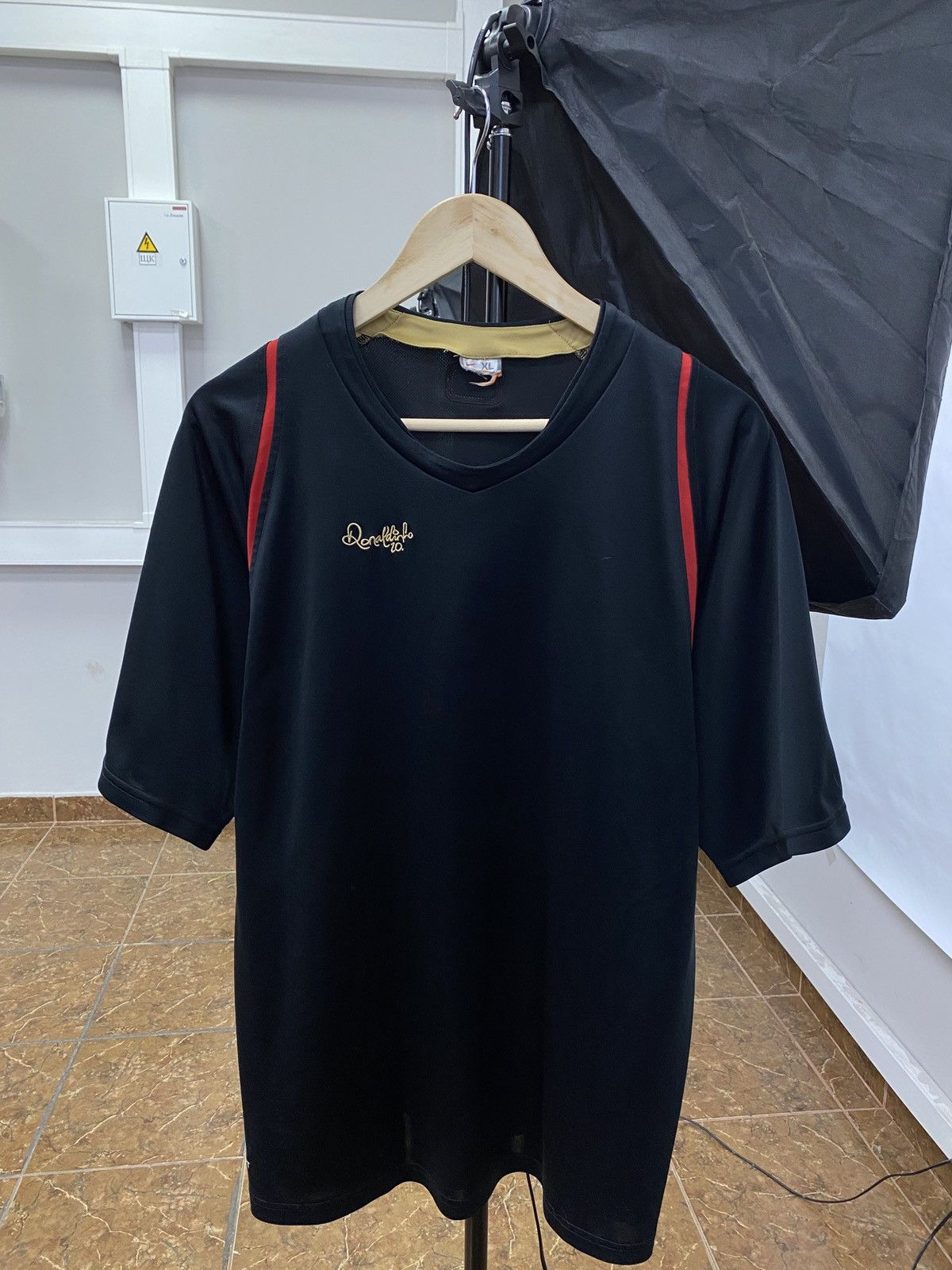 Nike 🇧🇷 Vintage Y2K Nike Ronaldinho 10R Training Jersey Rare Retro Size US XL / EU 56 / 4 - 1 Thumbnail