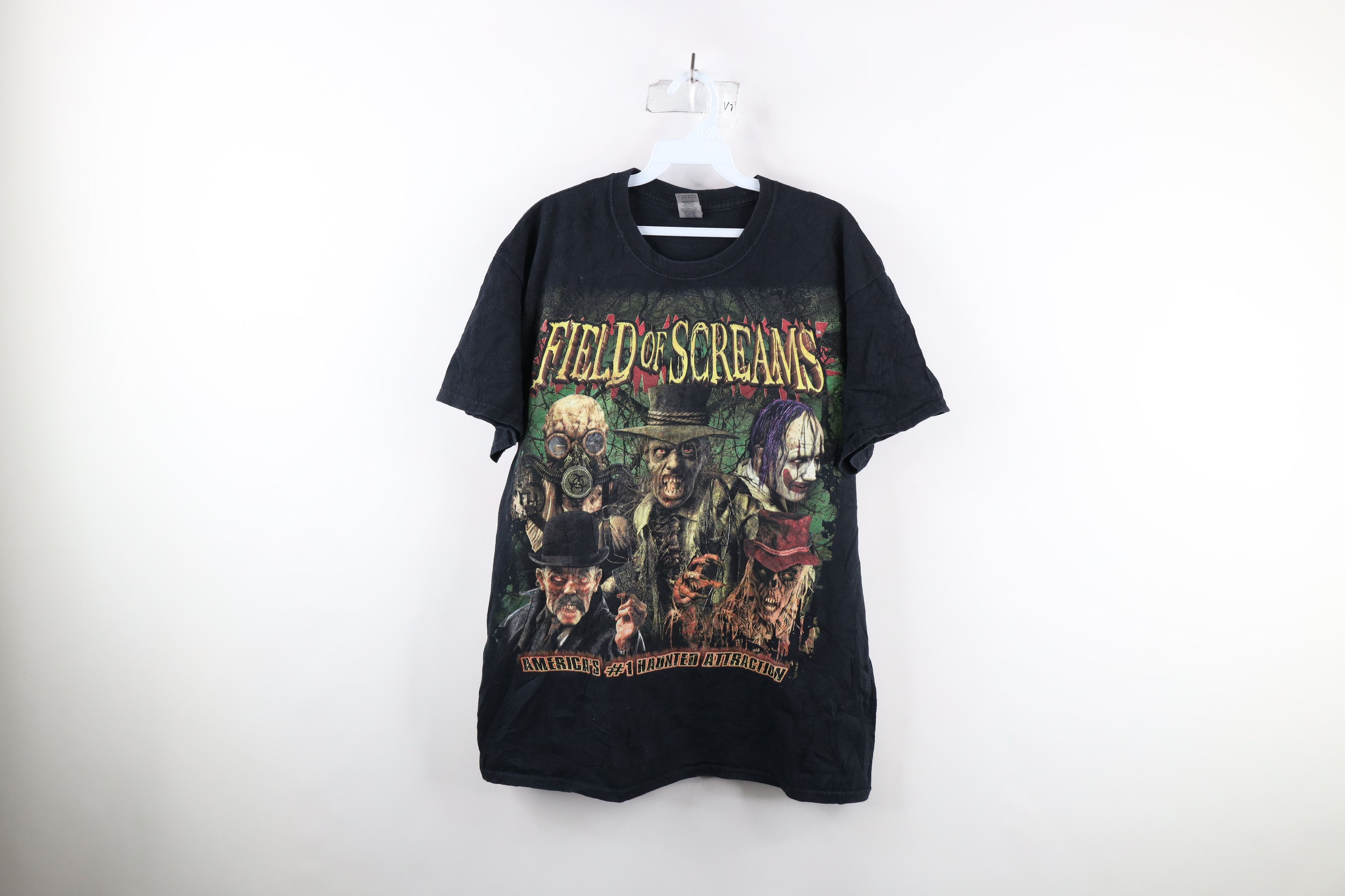Vintage Vintage Streetwear Halloween Zombie Field of Screams T-Shirt Size US L / EU 52-54 / 3 - 1 Thumbnail