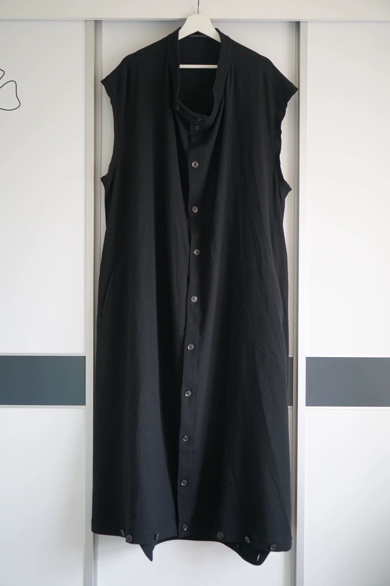 Yohji Yamamoto Yohji Yamamoto 18AW Mens Sleeveless Wool Robe Coat Size US S / EU 44-46 / 1 - 1 Thumbnail