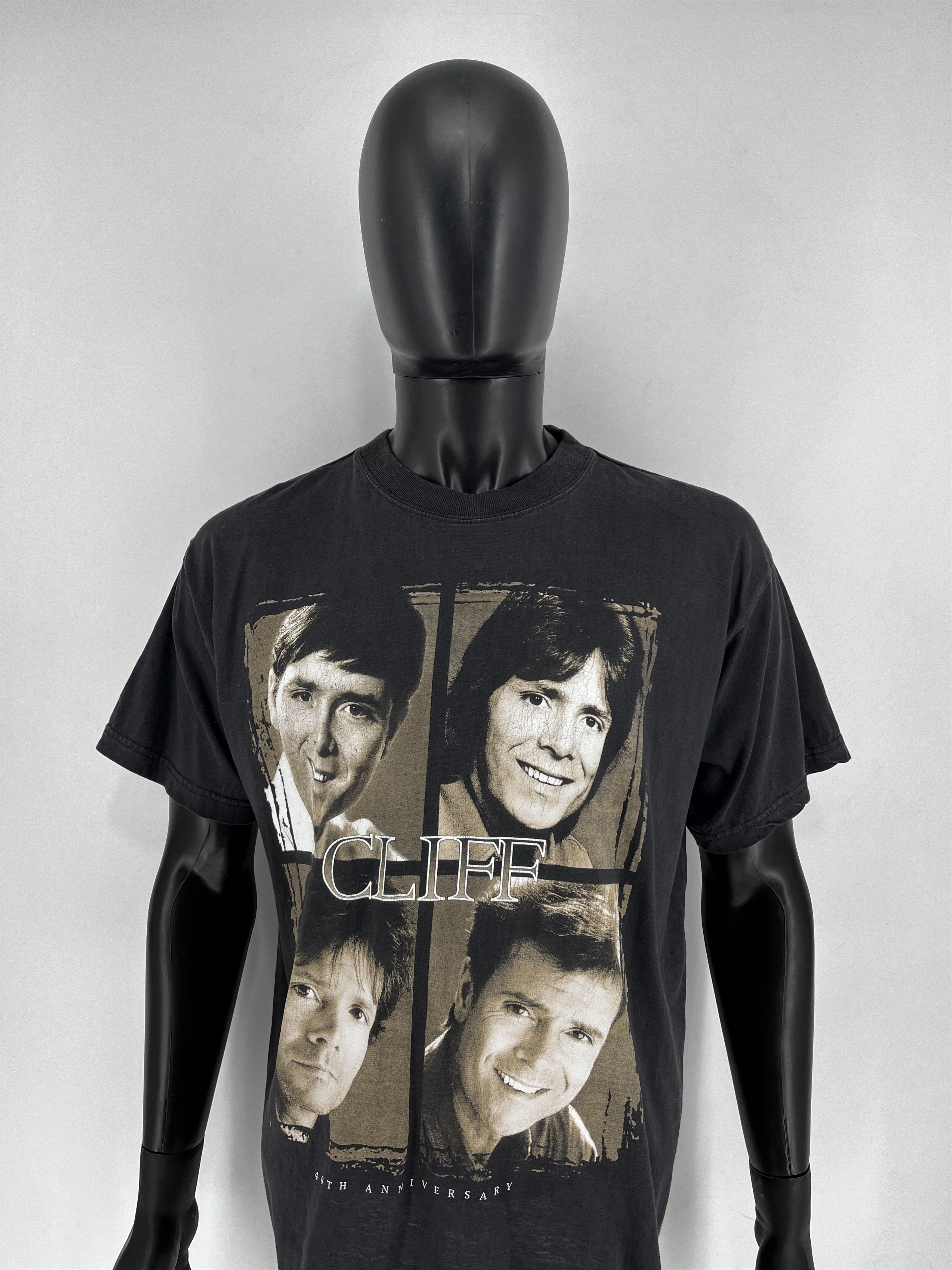 Band Tees × Vintage Vintage Cliff Richard T Shirt Australia NZ Anniversary 1998 Size US L / EU 52-54 / 3 - 1 Thumbnail
