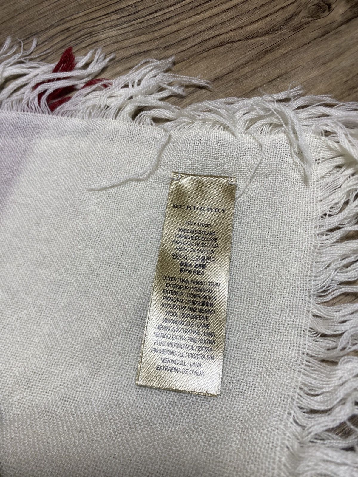 Burberry Burberry Large Check Merino Size ONE SIZE - 8 Thumbnail