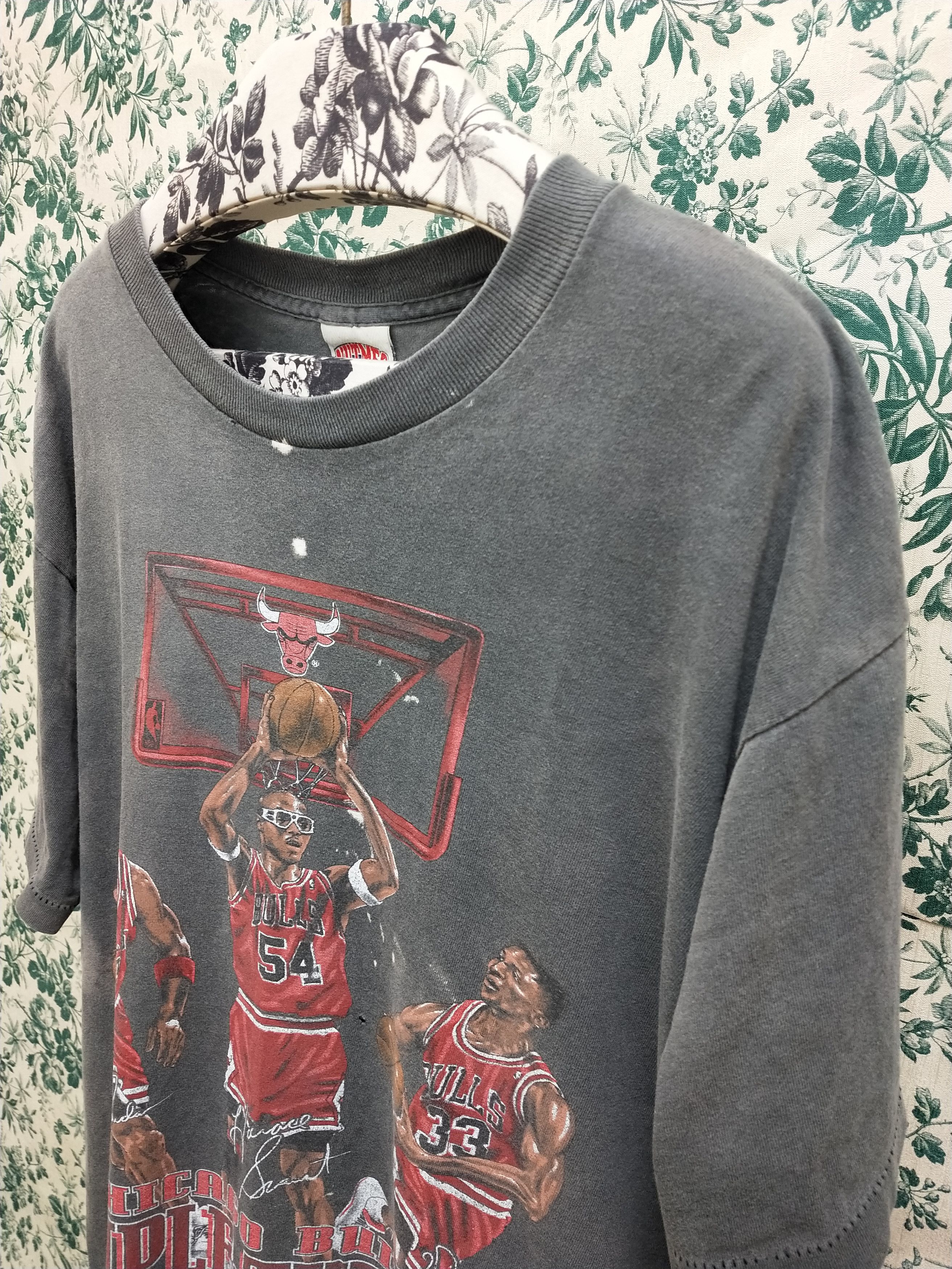 'Triple Threat' Chicago Bulls Tee