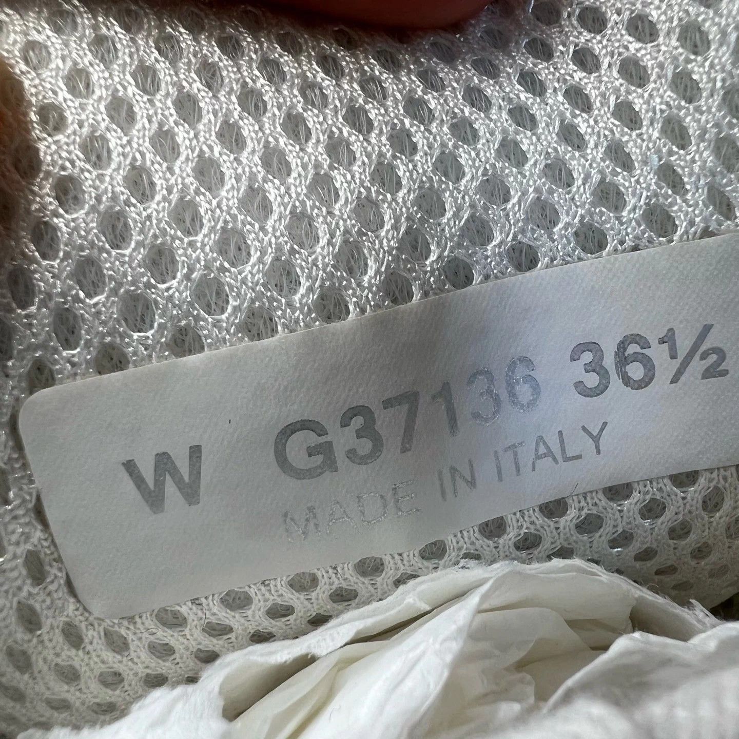 Chanel Chanel Double C White & Blue Sneakers 36.5 99 New Size US 5.5 / IT 35.5 - 6 Thumbnail