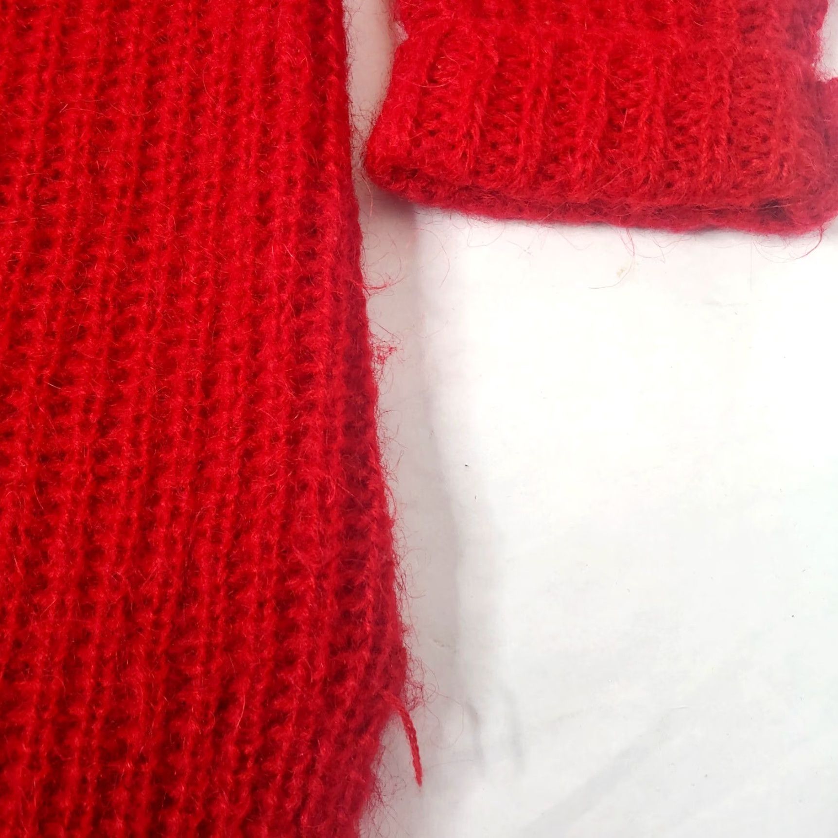 Vintage Vintage Moda Intl Women’s Cardigan Sweater S Red Knit Y2K Mohair Blend Casual Size S / US 4 / IT 40 - 5 Thumbnail
