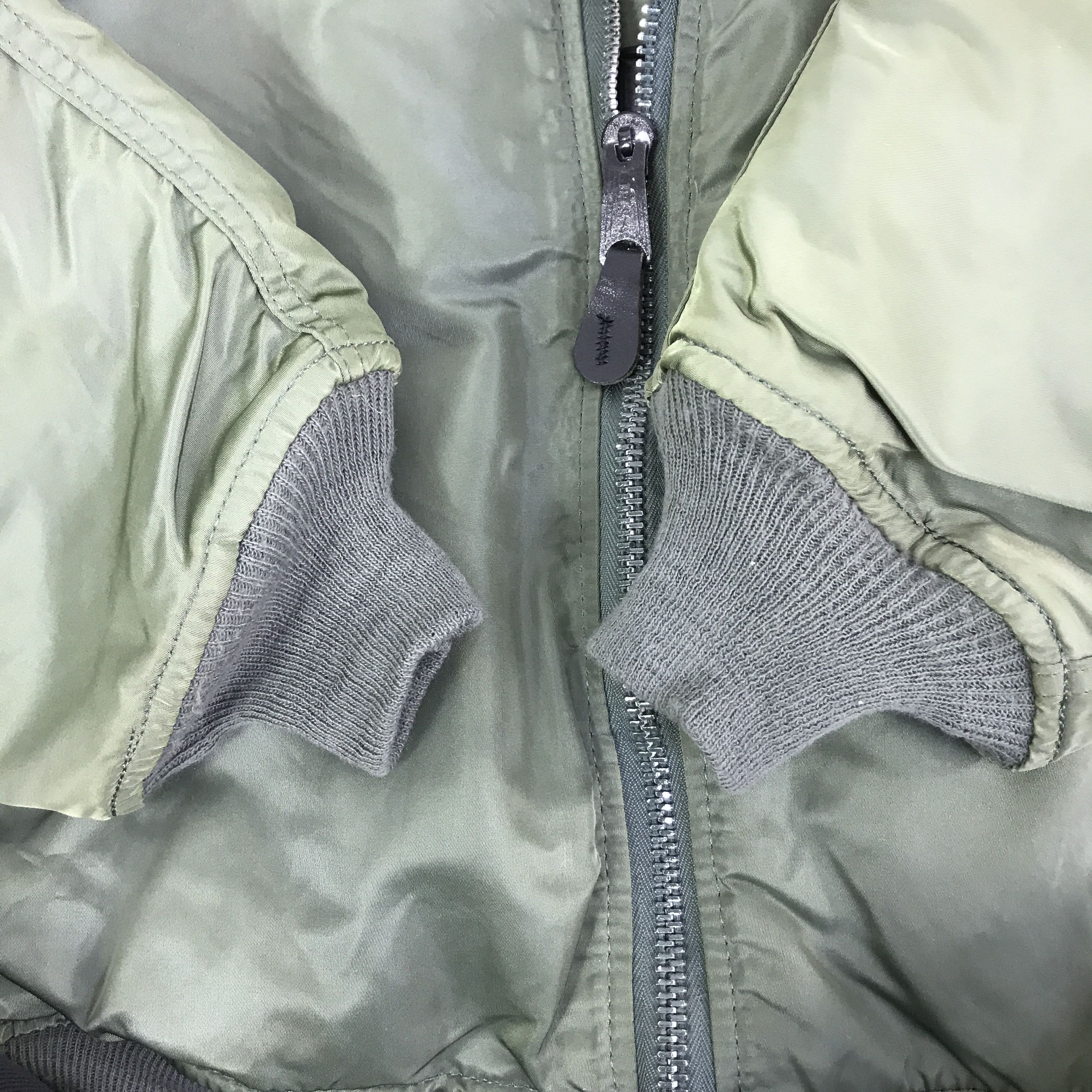 Alpha Industries 90s ALPHA INDUSTRIES BOMBER JACKET K104B9 Size US L / EU 52-54 / 3 - 8 Thumbnail