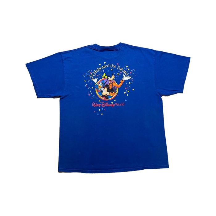 Vintage Vintage Walt Disney World 2000 T-Shirt | Grailed