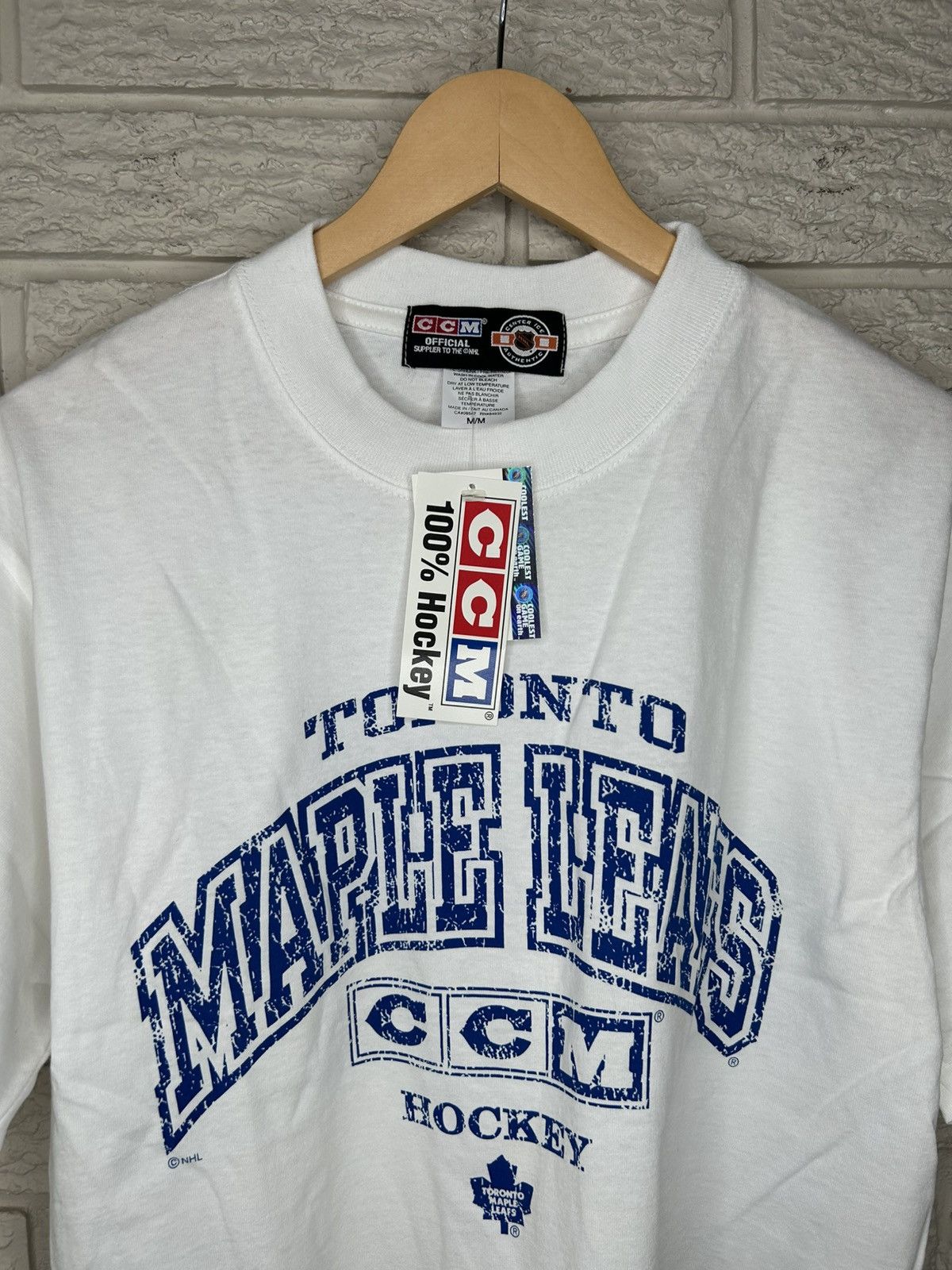 Ccm Vintage CCM Toronto Maple Leafs Spell Out Shirt Size US M / EU 48-50 / 2 - 4 Thumbnail