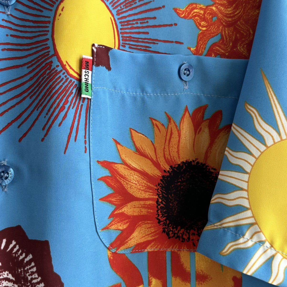 Moschino Rare Vintage 90s Moschino Jeans Sun Print Short Sleeve Shirt Size US M / EU 48-50 / 2 - 8 Thumbnail