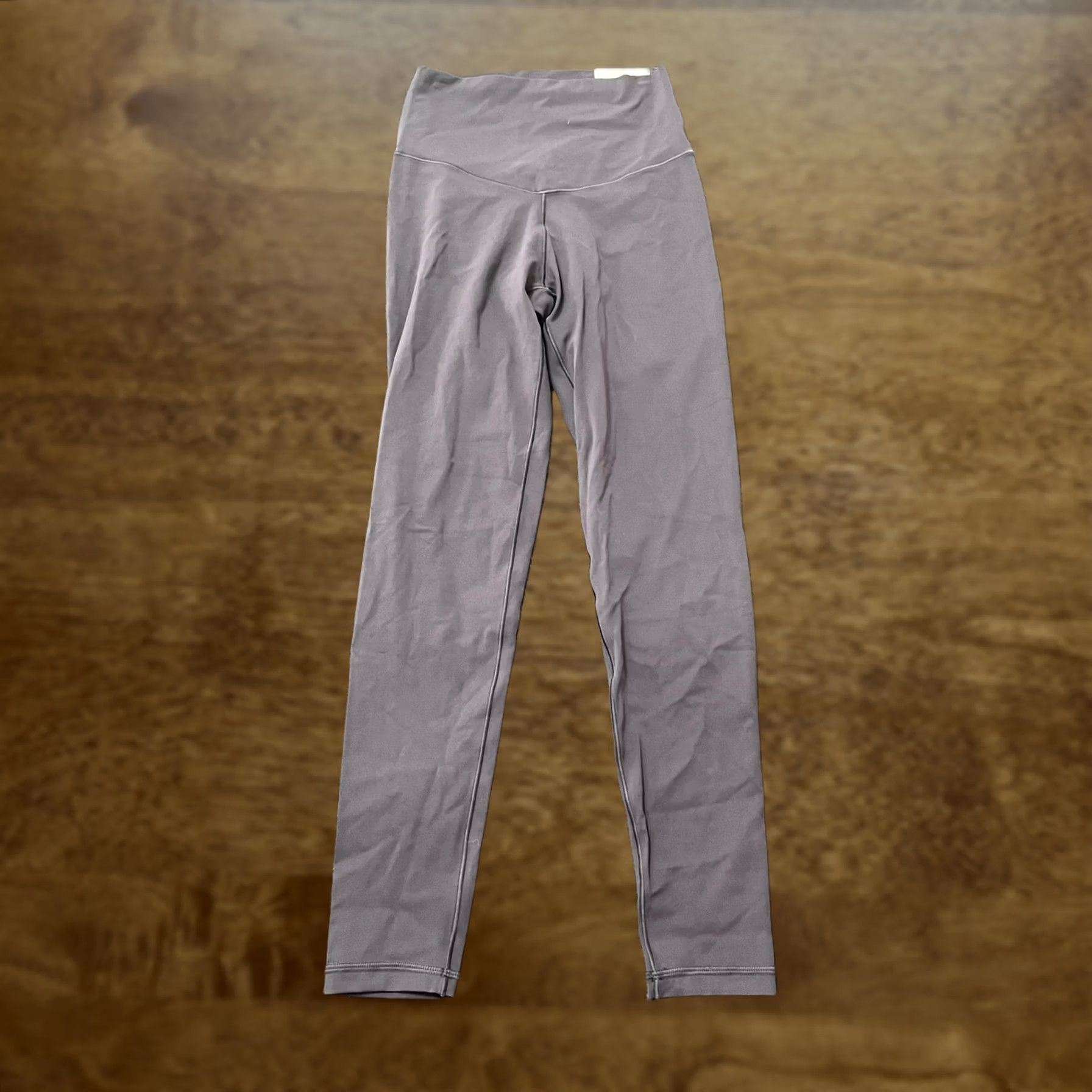 Vintage VINTAGE Aerie 7/8 Leggings Womens Small Gray High Rise Chill. Play. Move. 7/8 Legging Pants Skinny Yoga Gym Wear Womens Small Gray Size 28" / US 6 / IT 42 - 1 Thumbnail