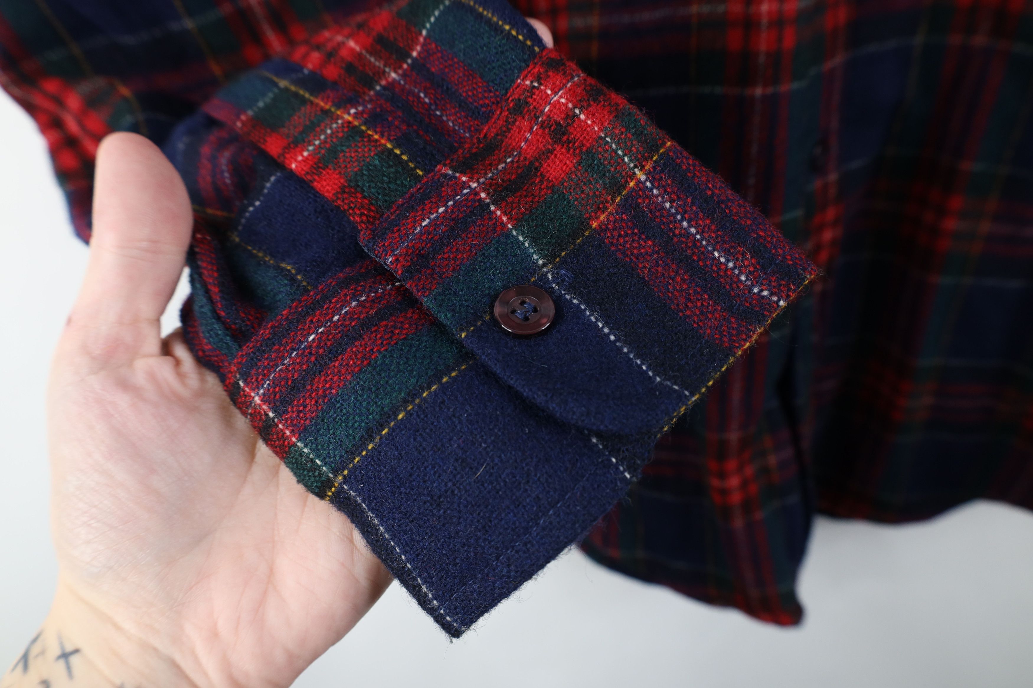 Vintage Vintage 70s Streetwear Knit Board Button Shirt Plaid Size US M / EU 48-50 / 2 - 4 Thumbnail