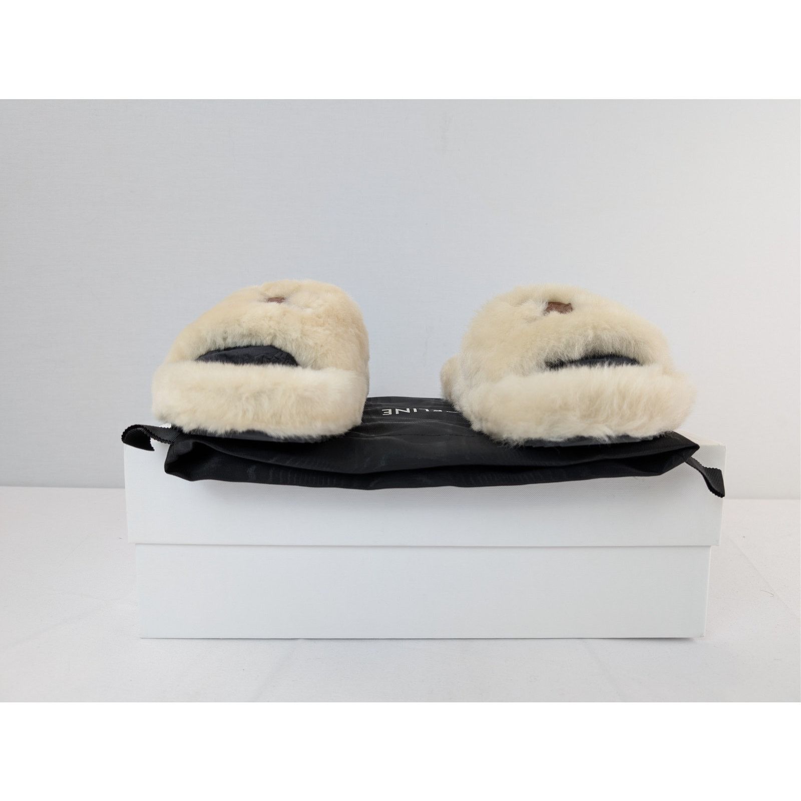 Celine o1rshd1 Fur Slides in Shearling Slide Slipper in Beige Size US 10 / IT 40 - 17 Thumbnail