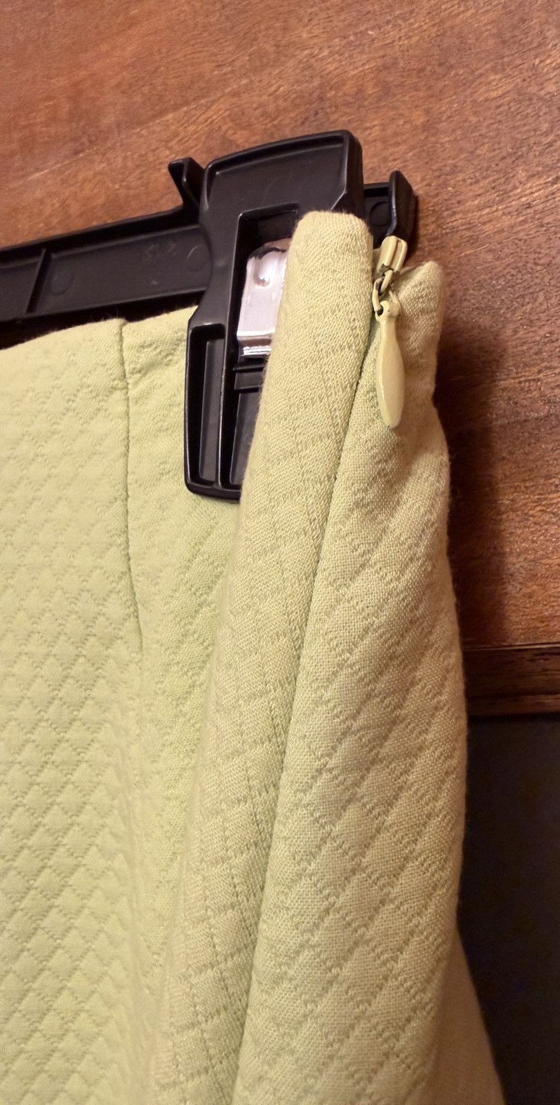 J.McLaughlin J. McLaughlin Lime Green Quilted Design Lined Pencil Skirt Size 30" / US 8 / IT 44 - 4 Thumbnail