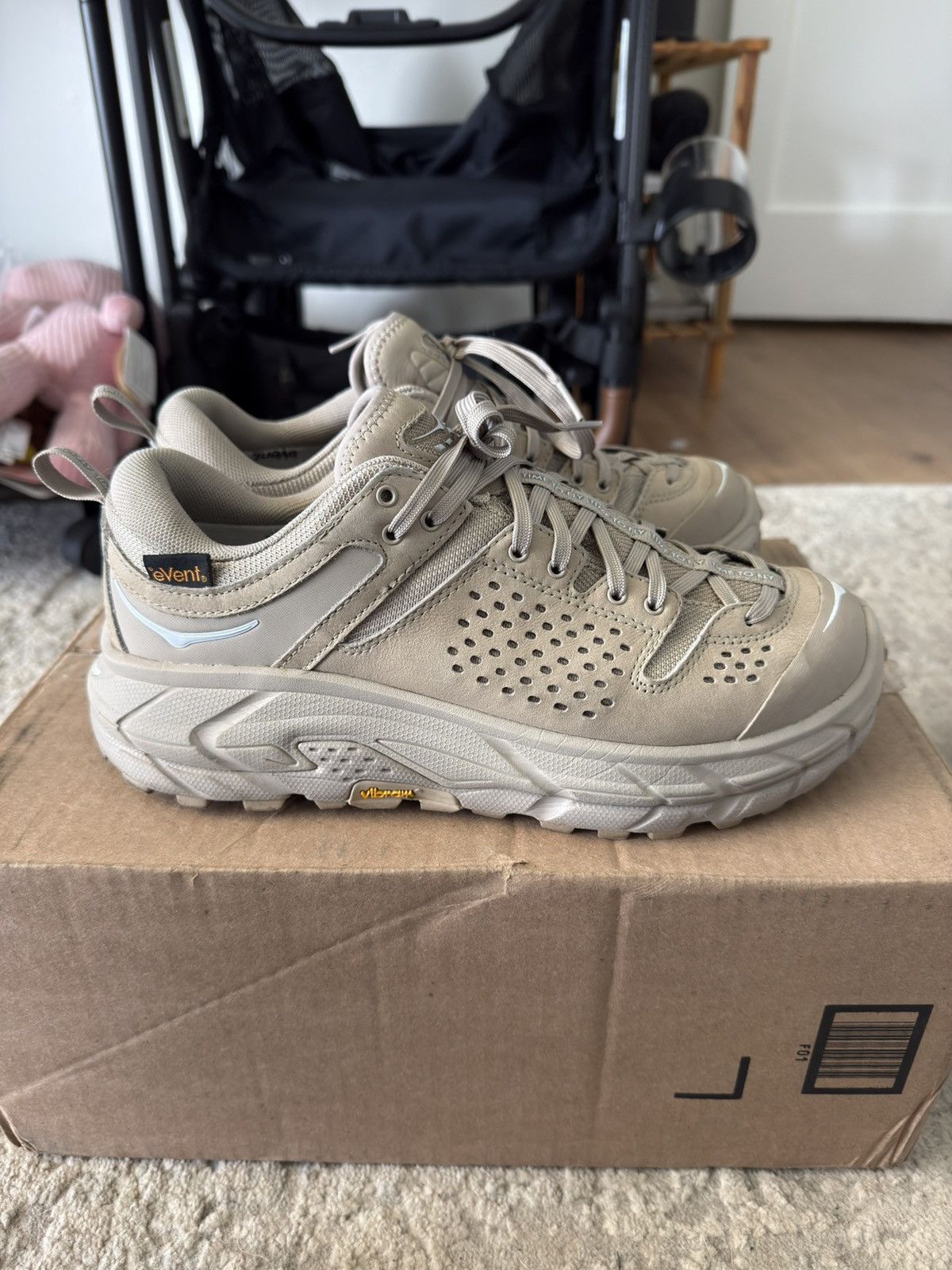 Hoka tor ultra low jp