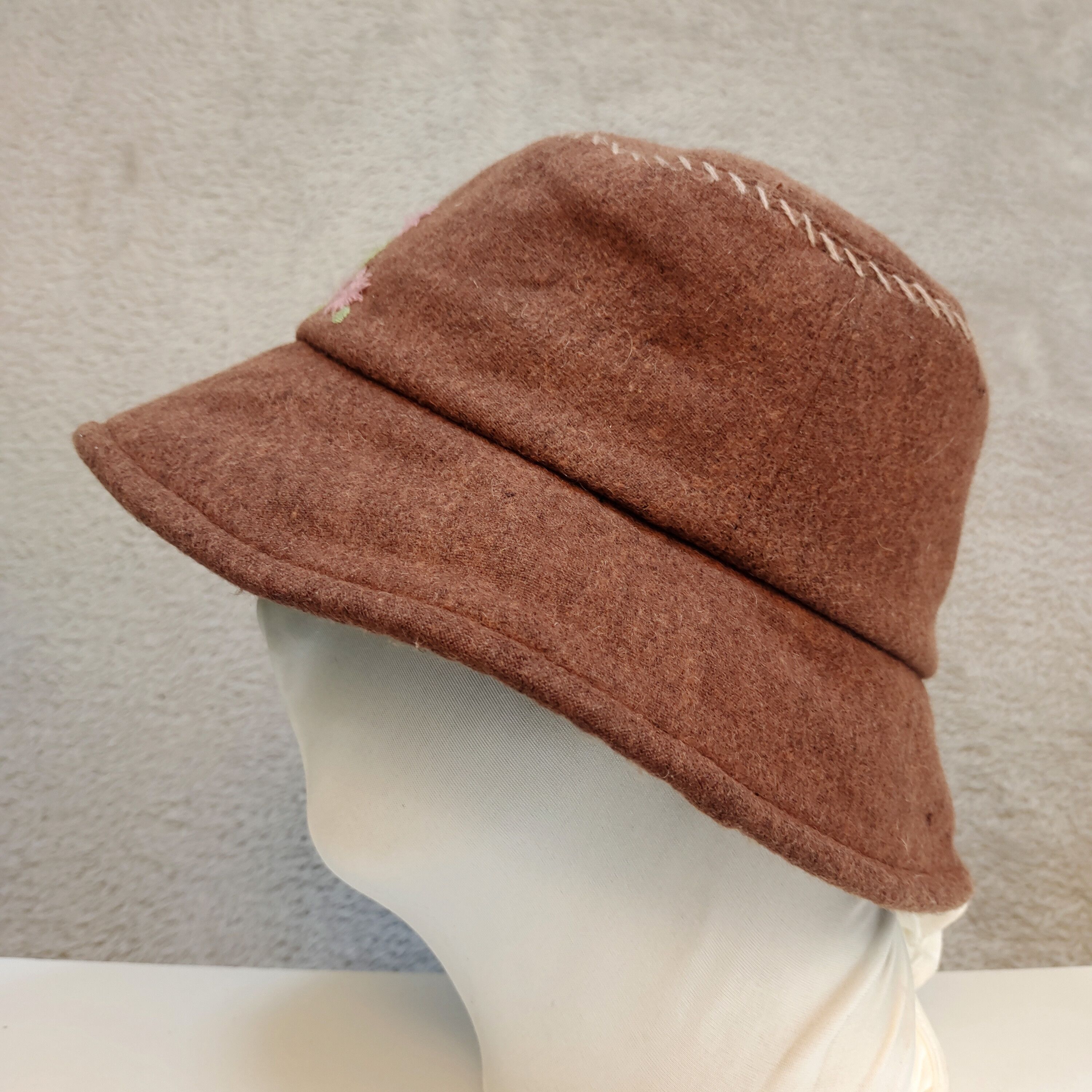 Kansai Yamamoto KANSAI YAMAMOTO FEMME EMBROIDERED FLOWER WOOL BUCKET HAT Size ONE SIZE - 6 Thumbnail