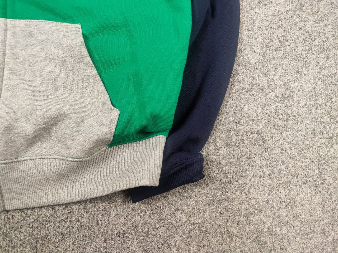 United Colors Of Benetton United colors of benetton Design cotton Logo Zip Hoodie Size US S / EU 44-46 / 1 - 7 Thumbnail