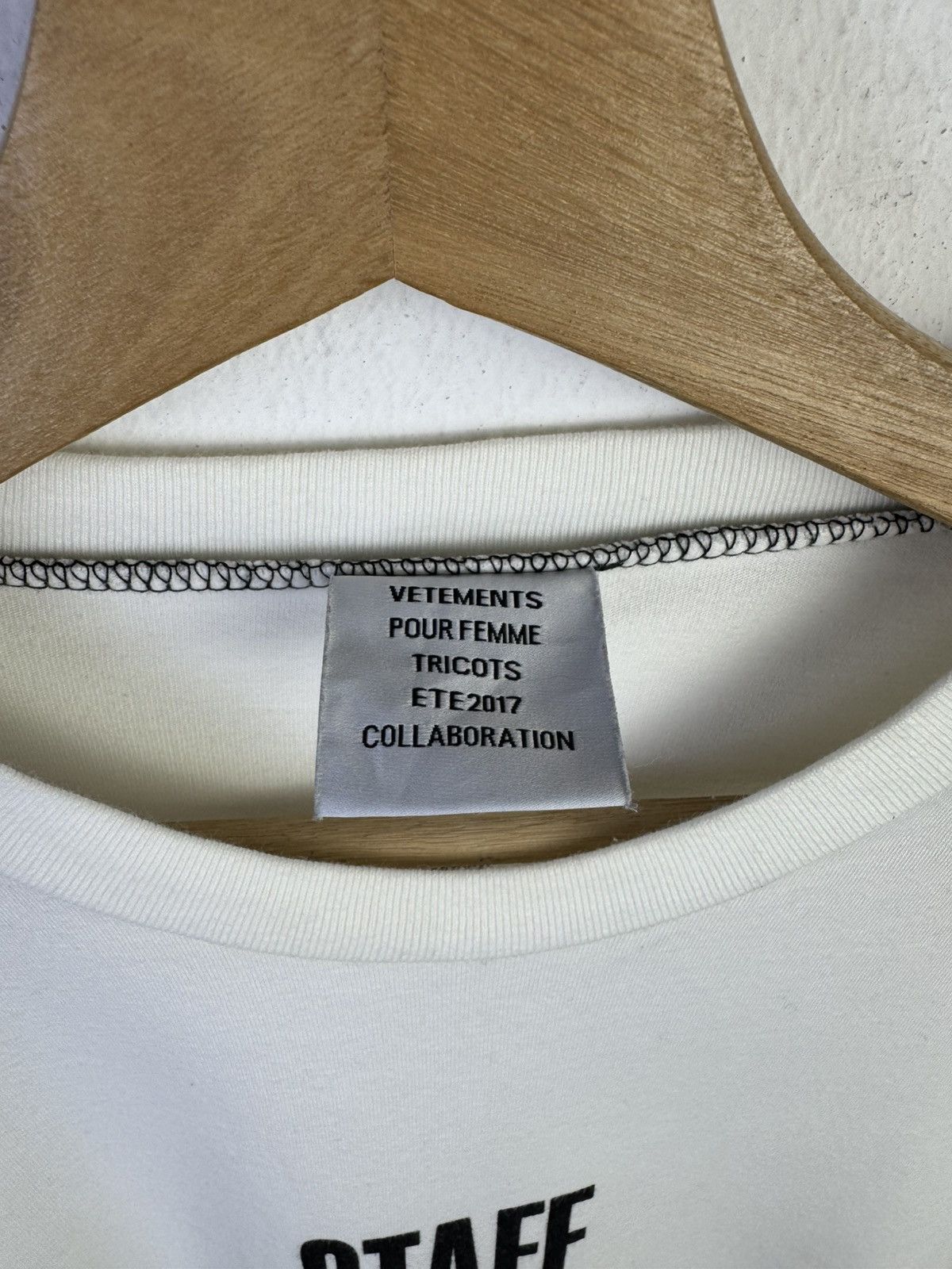 Vetements Vetements Staff White T-shirt 2017 Oversized Tee Size US S / EU 44-46 / 1 - 4 Thumbnail