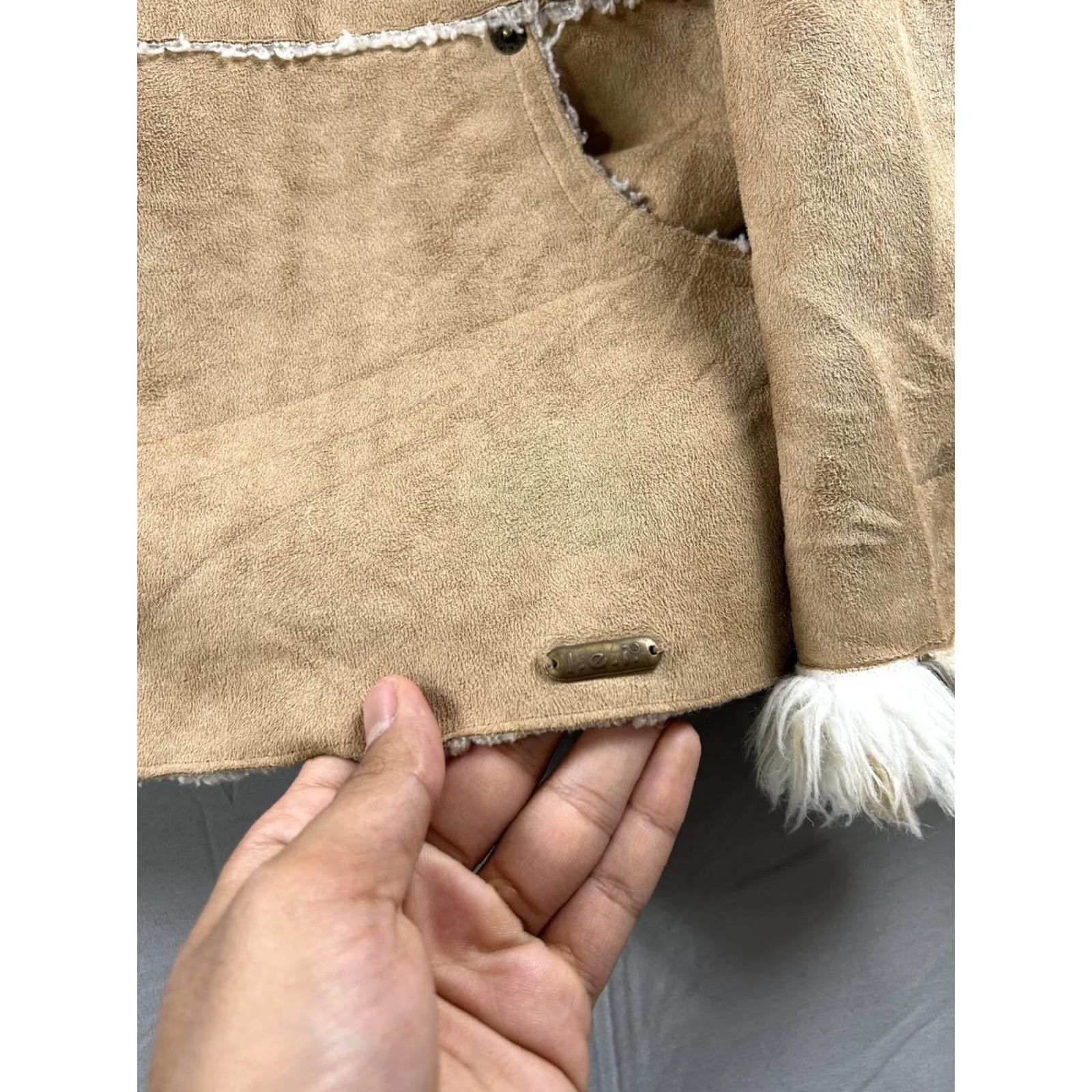 L.E.I. VINTAGE LEI Jacket Womens 2X Beige Faux Sherpa Lined Fur Y2K Coat Faux Suede Jacket Coat Size XXL / US 16-18 / IT 52-54 - 4 Thumbnail