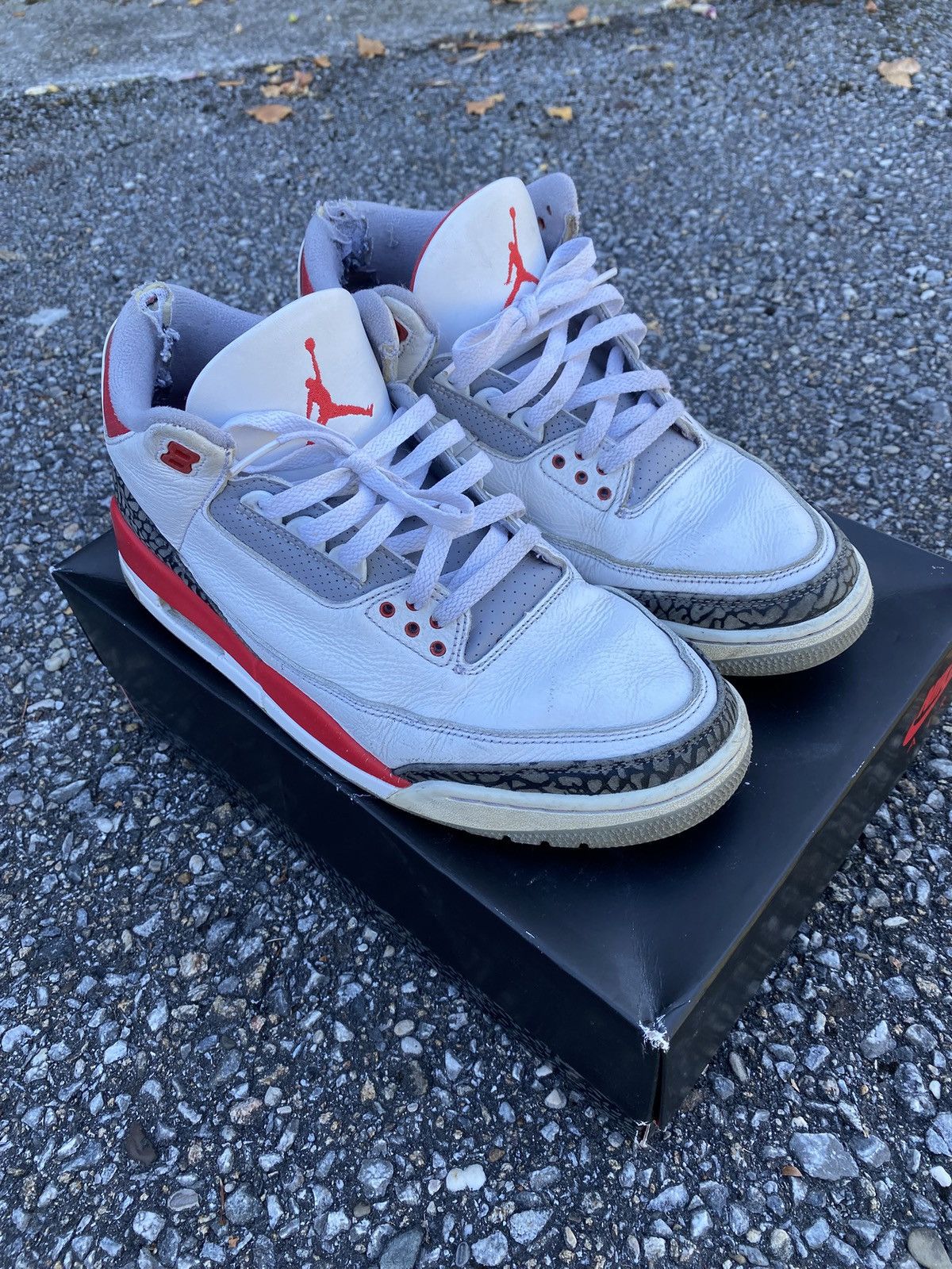 Jordan Brand Jordan 3 Fire Red, 45, streetwear, vintage, y2k Size US 11 / EU 44 - 3 Thumbnail
