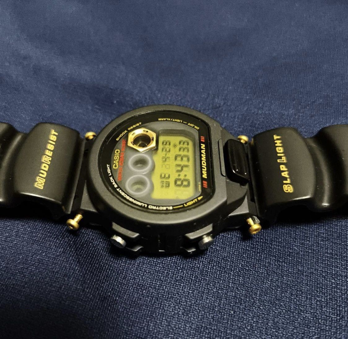Casio Rare Vintage Casio G-SHOCK DW-8400 MUDMAN Black Gold Japan Size ONE SIZE - 5 Thumbnail
