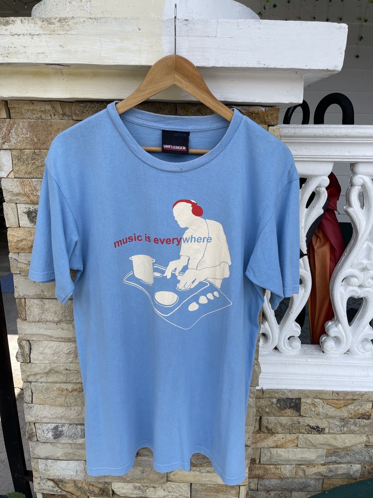 Last Drop🔥Rare🔥UNFLEDGED Dj Music T Shirt