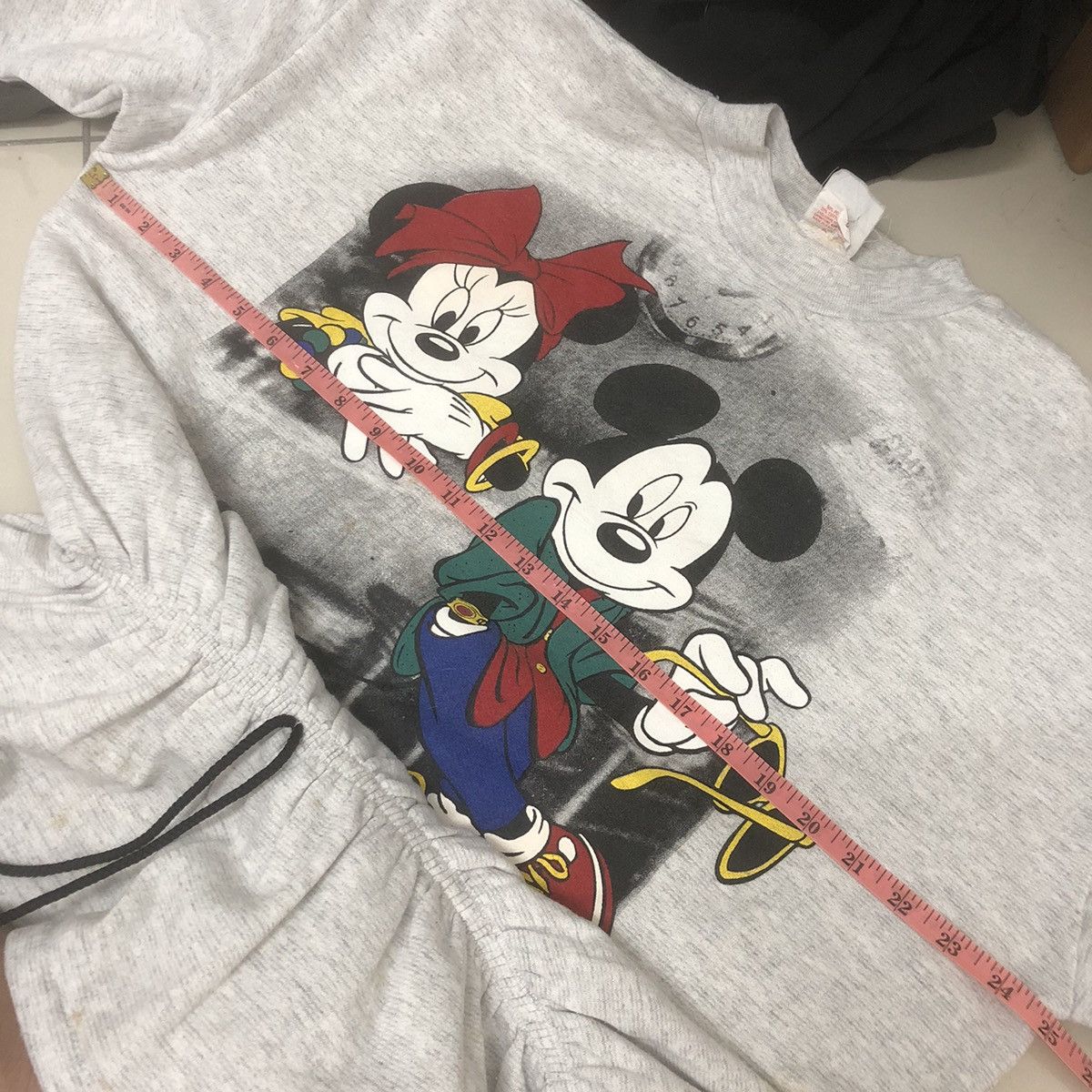 Vintage Vintage Mickey & Minnie Sweatshirt Size L / US 10 / IT 46 - 8 Thumbnail