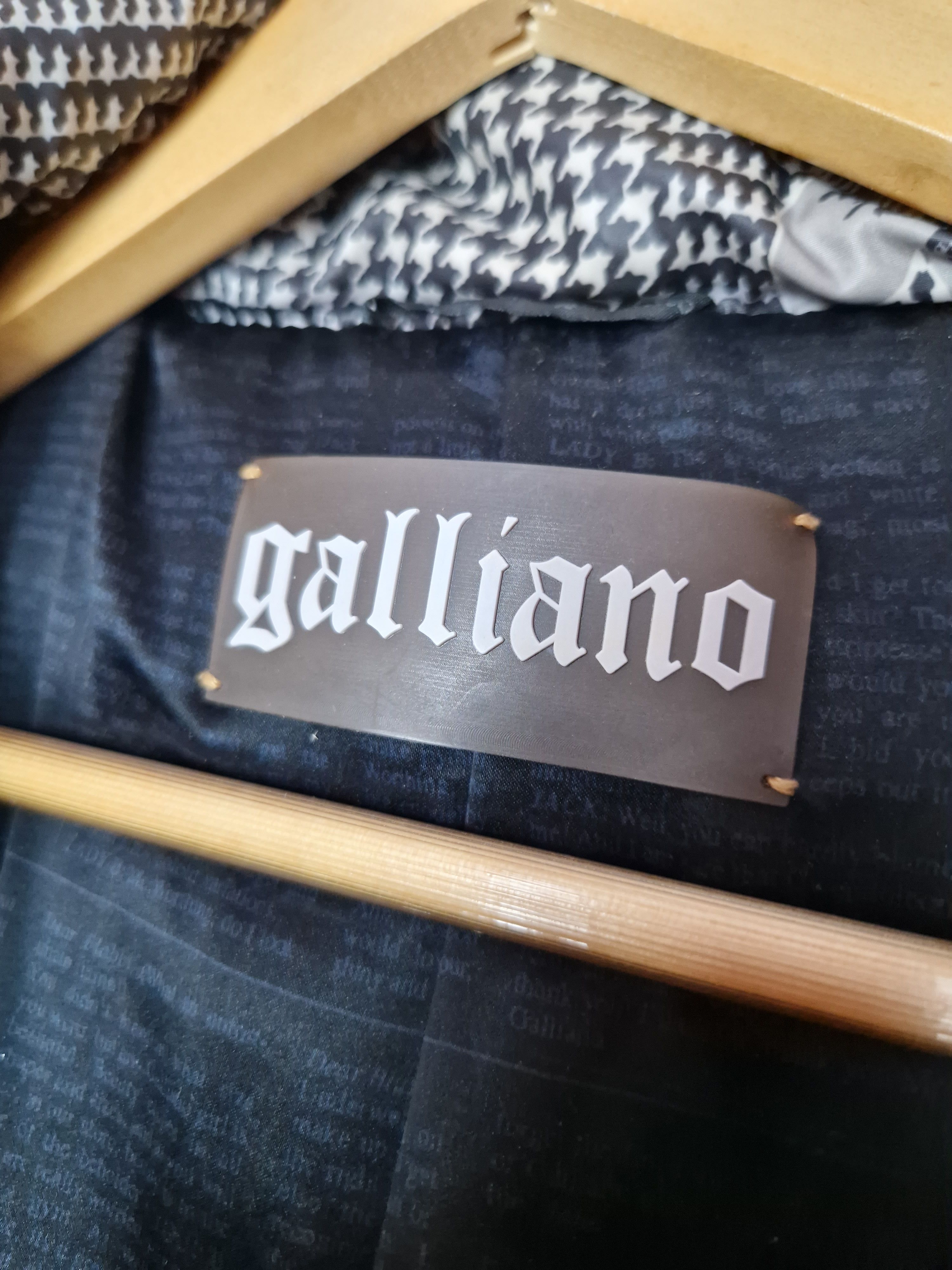 John Galliano × Vintage John Galliano vintage y2k gazette newspaper puffer Size S / US 4 / IT 40 - 8 Thumbnail