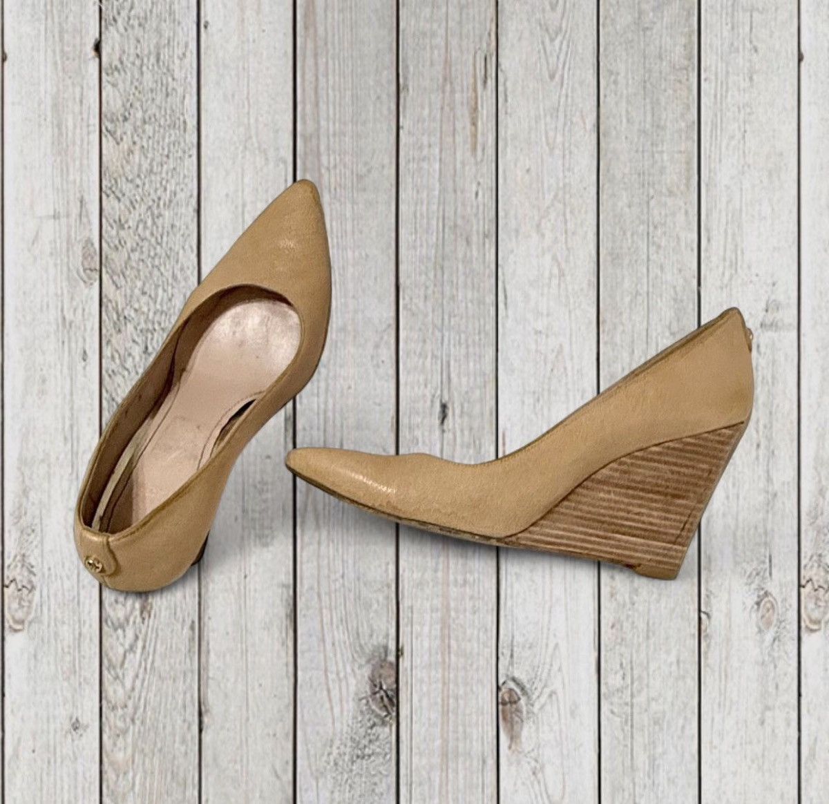 Stuart Weitzman Stuart Weitzman Tan Pebbled Leather Wedge Pumps | Size: 9M Size US 9 / IT 39 - 1 Thumbnail