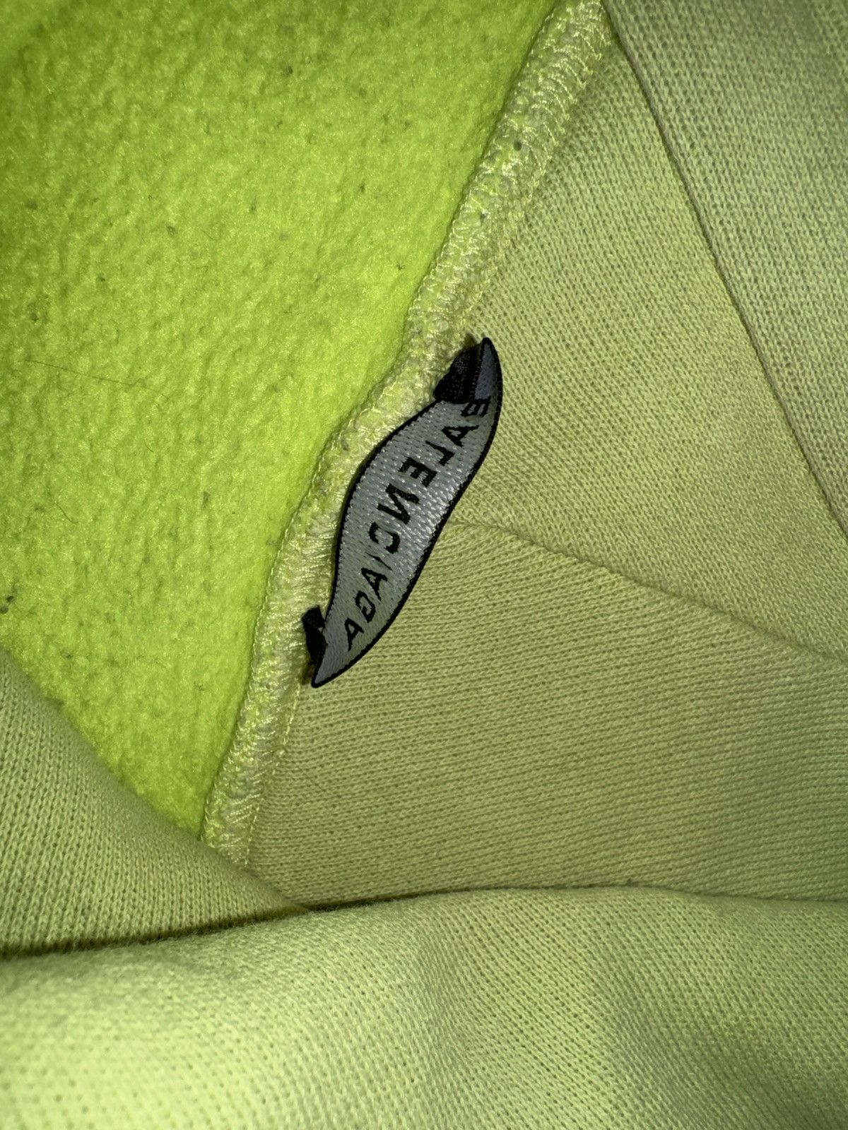 Balenciaga Neon World Food Programme / WFP Buttoned Hoodie Size US S / EU 44-46 / 1 - 5 Thumbnail