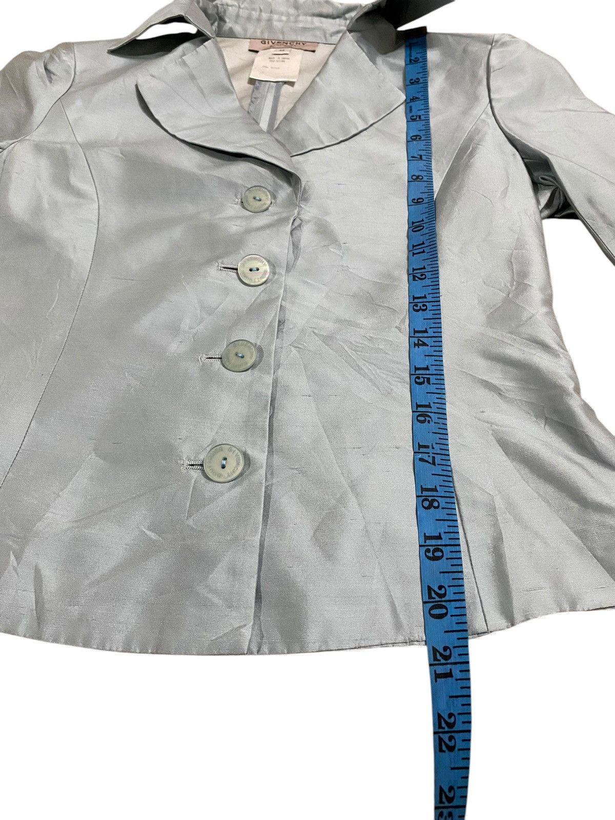 Givenchy × Vintage Vintage givenchy boutiques crop blazer silk size 38 Size S / US 4 / IT 40 - 8 Thumbnail