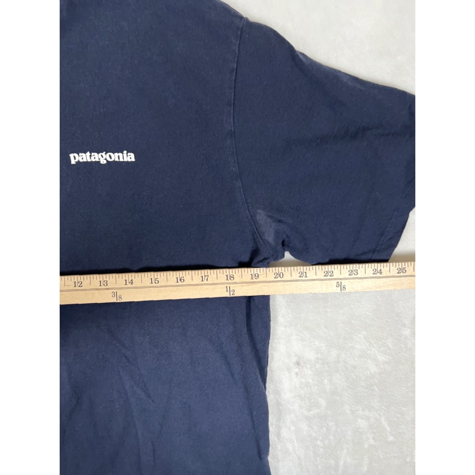 Patagonia Patagonia T-Shirt Men's P-6 Logo Responsibili-Tee Crew Neck Short Sleeve Size M Blue Size US M / EU 48-50 / 2 - 7 Thumbnail