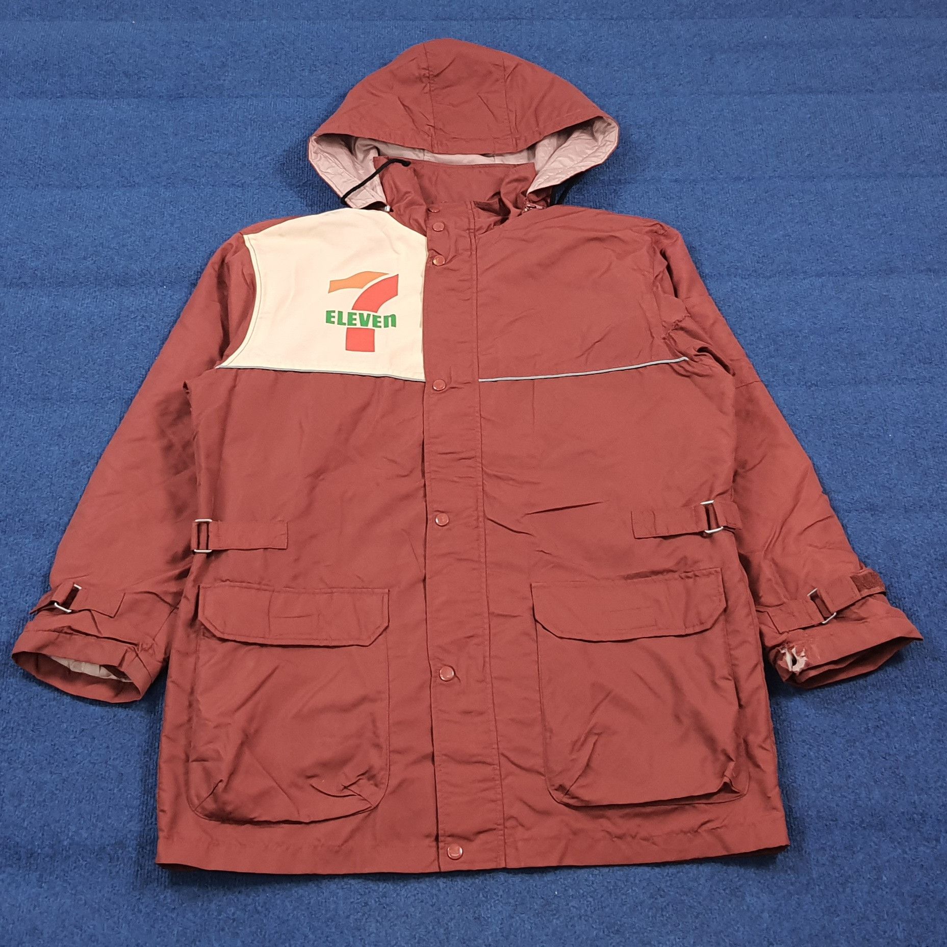 Japanese Brand Vintage 7 Eleven Japan Staff Outerwear Jacket C300N30 Size US XL / EU 56 / 4 - 3 Thumbnail