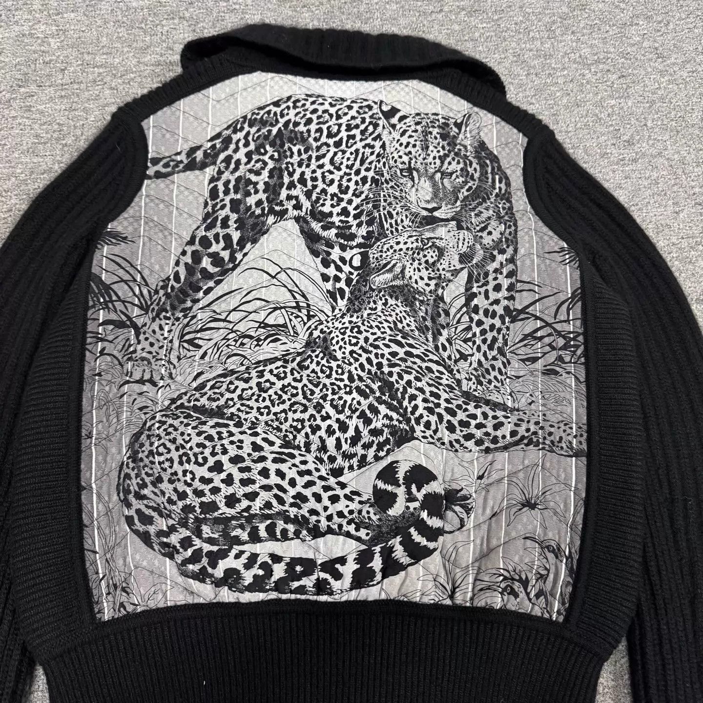 Hermes Hermes leopard print silk cashmere knit short jacket 36 Size XS / US 0-2 / IT 36-38 - 4 Thumbnail