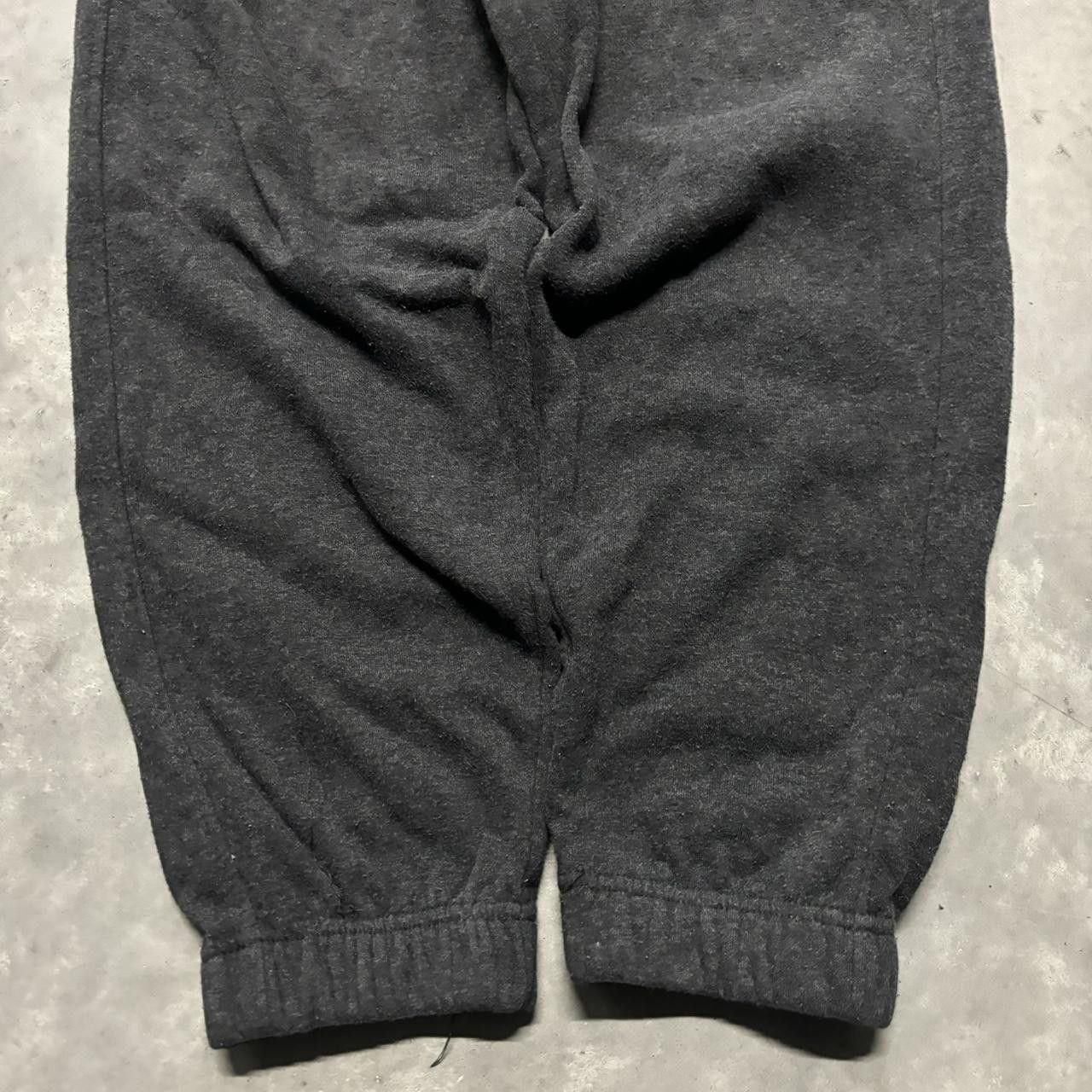 Japanese Brand × Vintage Crazy Vintage Y2K/2000s Dark Grey Essential Sweatpants! Size US 32 / EU 48 - 5 Thumbnail
