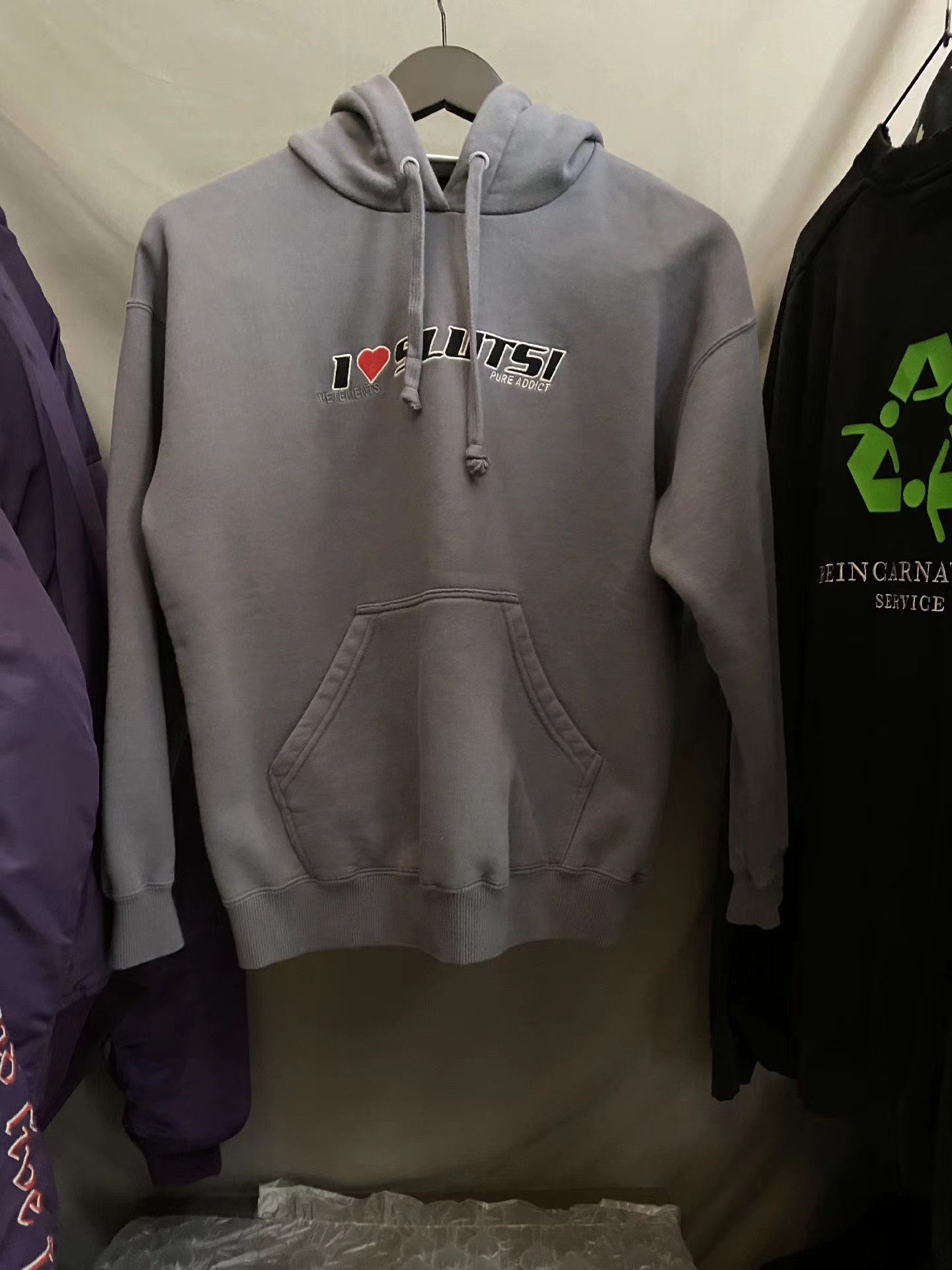 Vetements Vetements hug me Hoodie Size US XS / EU 42 / 0 - 1 Thumbnail