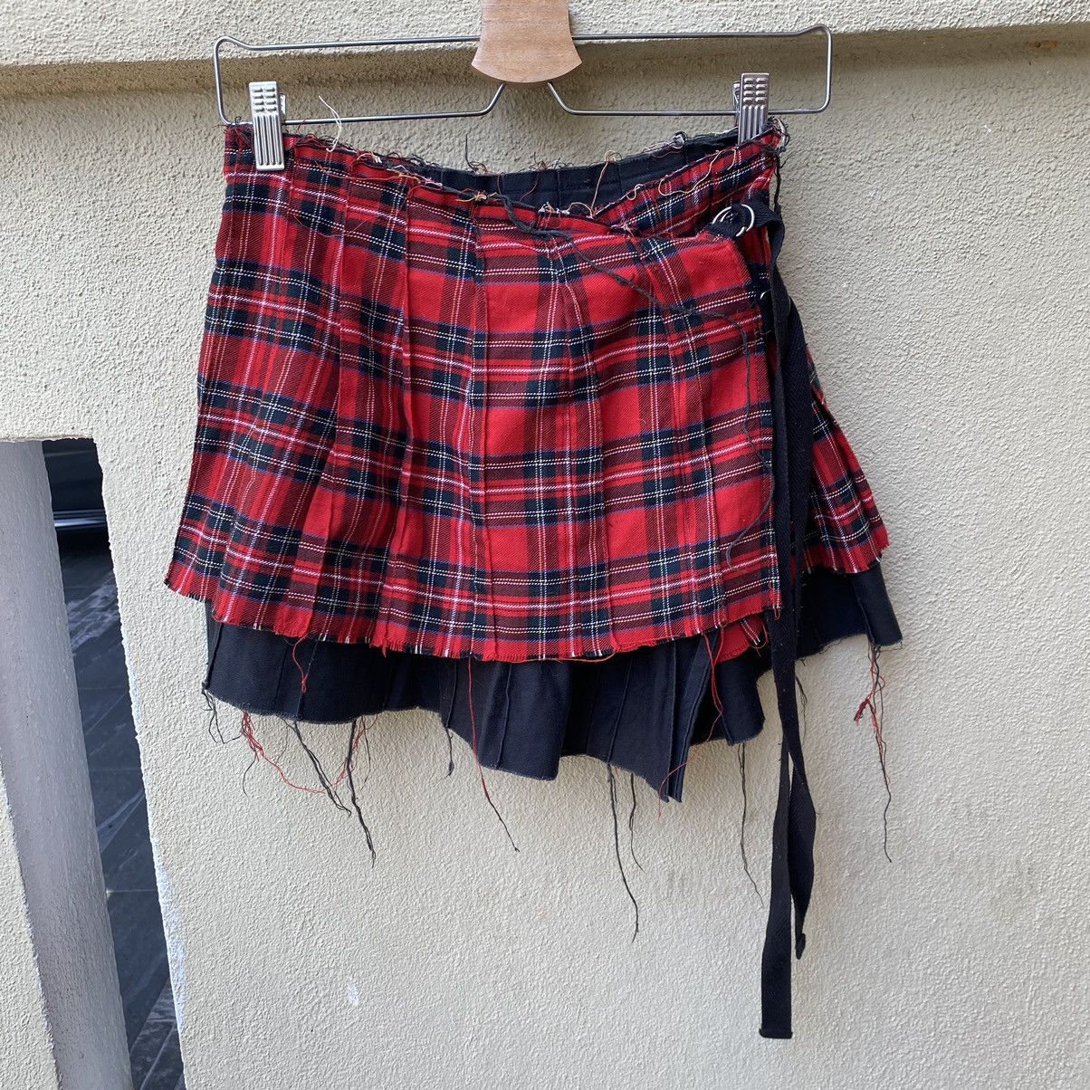 image of H.naoto Wrap Tartan Skirt in Black, Women's (Size 28)