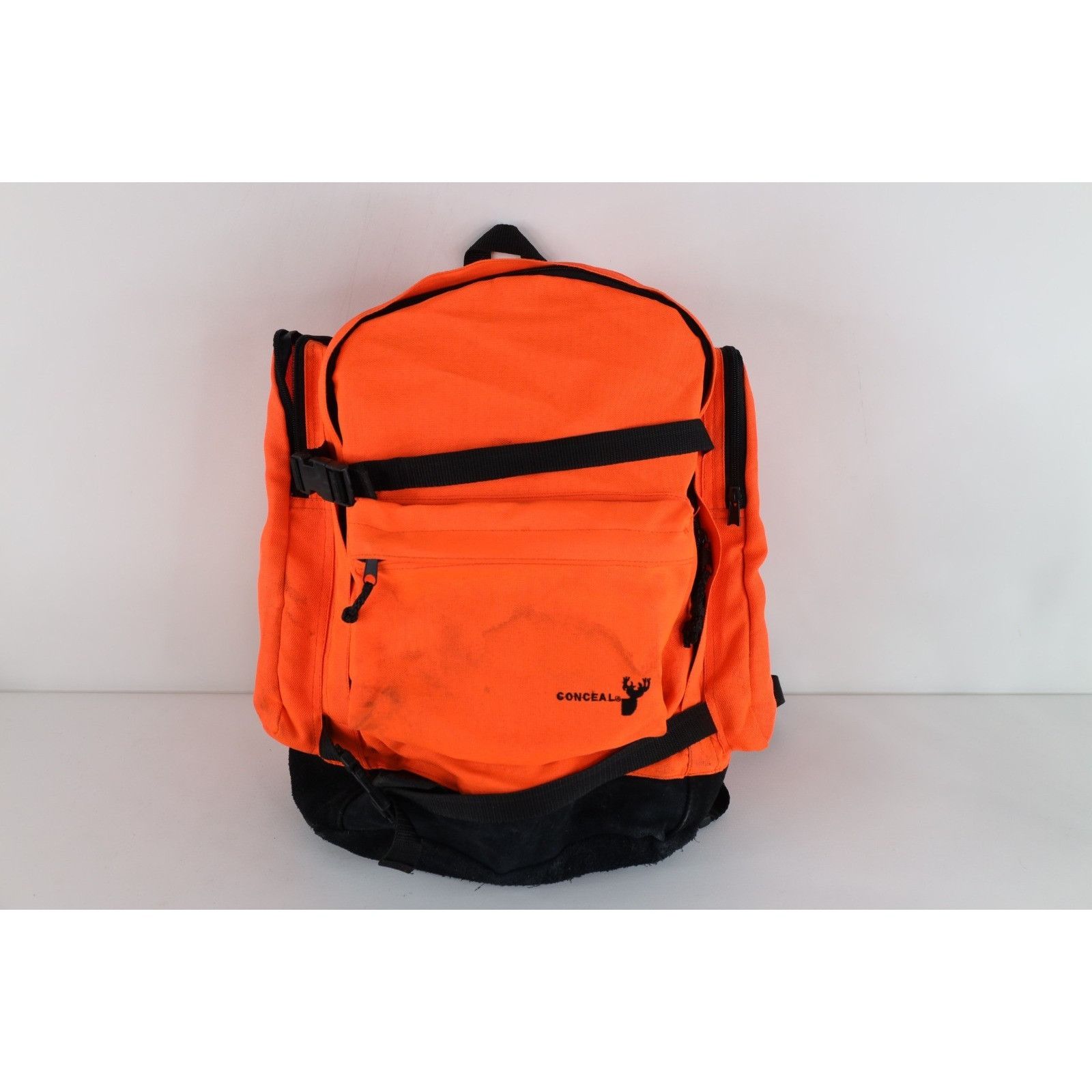 Vintage Vintage 90s Conceal Hunting Suede Leather Bottom Backpack Size ONE SIZE - 1 Thumbnail