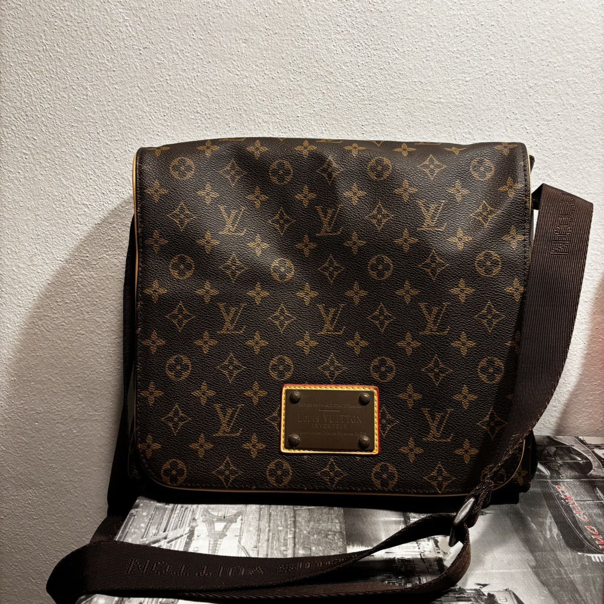 Louis Vuitton Louis Vuitton Messenger Shoulder Bag Size ONE SIZE - 1 Thumbnail