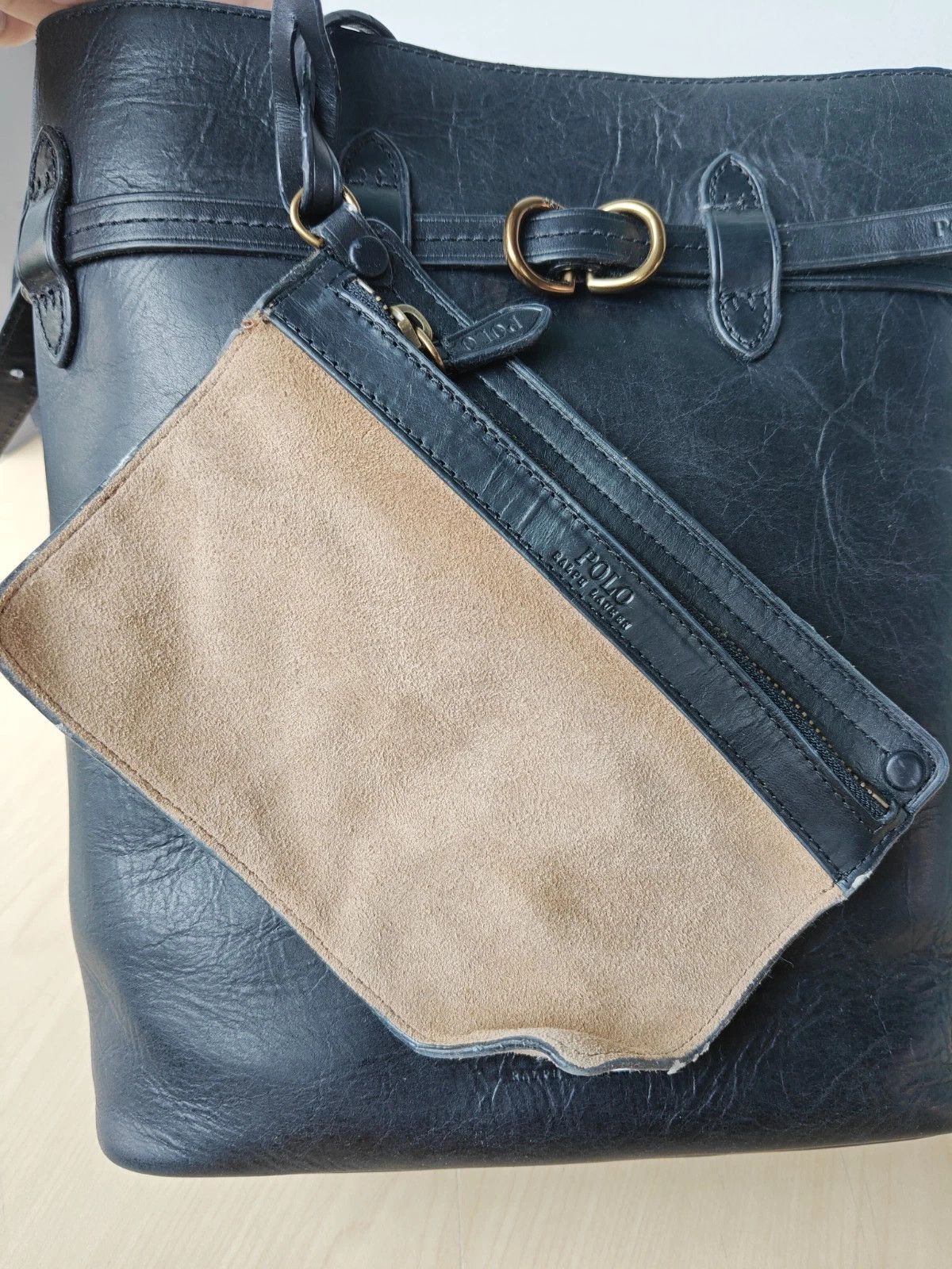 Polo Ralph Lauren Polo Ralph Lauren Bellport Leather Large Bucket Bag FTP 0009 Size ONE SIZE - 6 Thumbnail