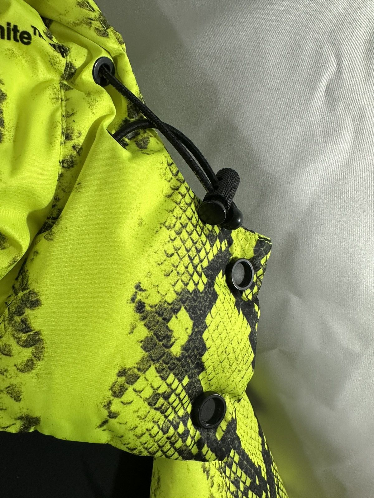 Off-White Off white snakeskin jacket Size US XS / EU 42 / 0 - 4 Thumbnail